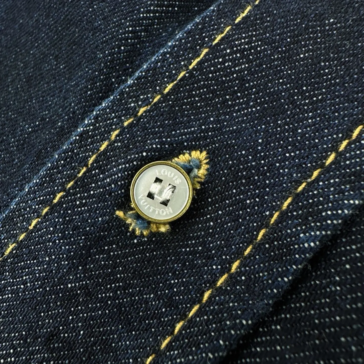 Leather Patch Logo Denim Shirt D27522320 — view 4