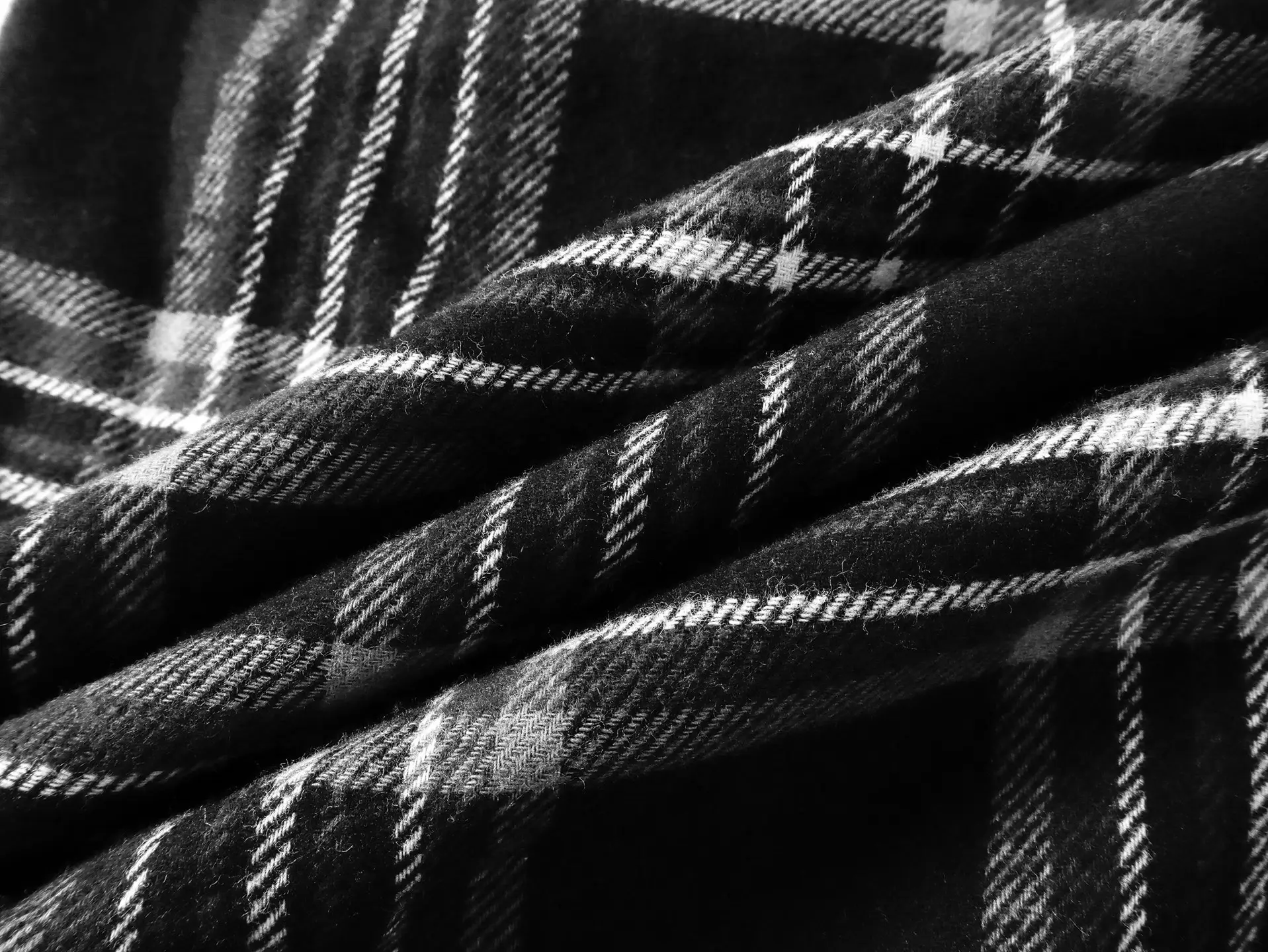 Plaid Flannel Wide-Leg Trousers D27519175 — view 8