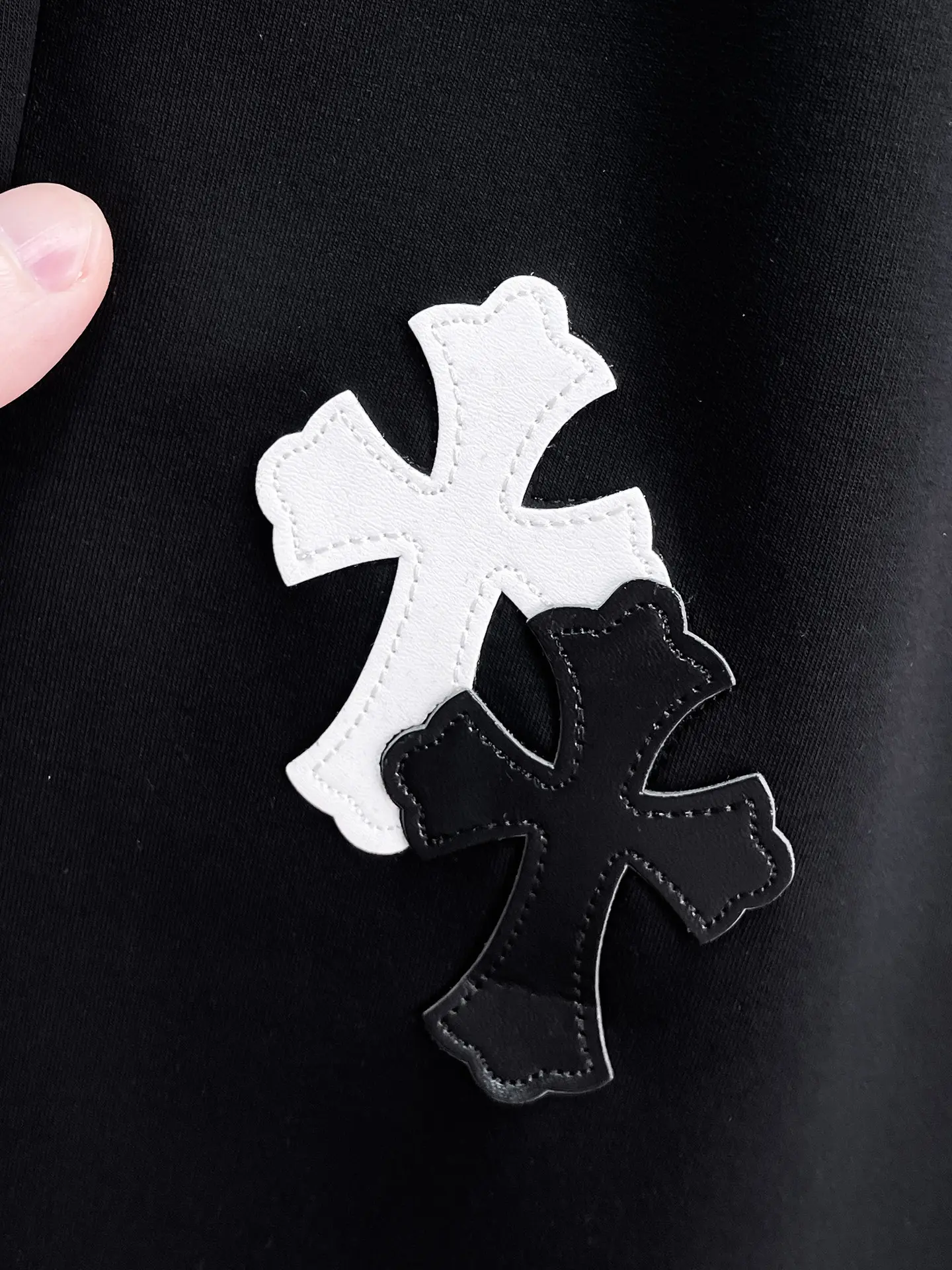 Cross Patch Logo Sweatpants D28014822 — view 4