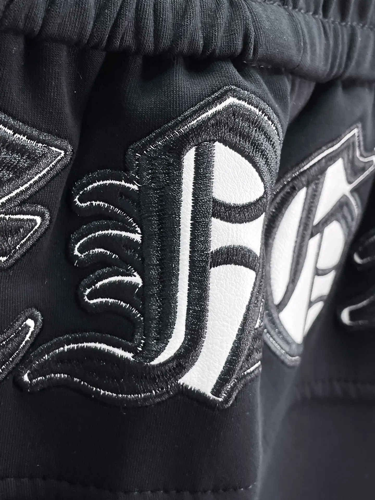 Cross Patch Logo Sweatpants D28014822 — view 6
