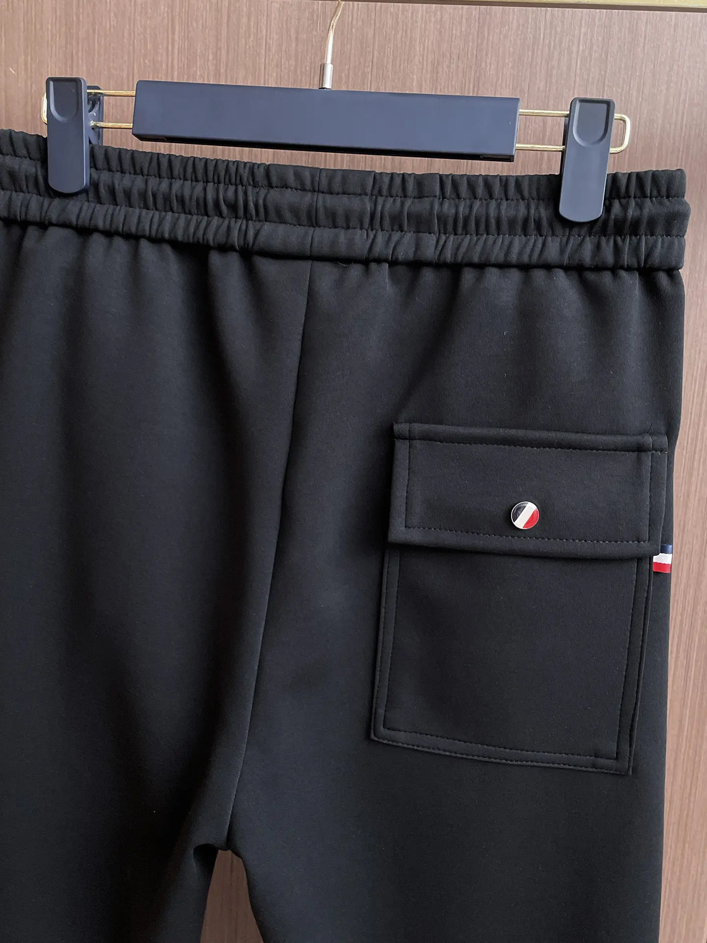 Logo-Appliqué Tapered Sweatpants D28014820 — view 6