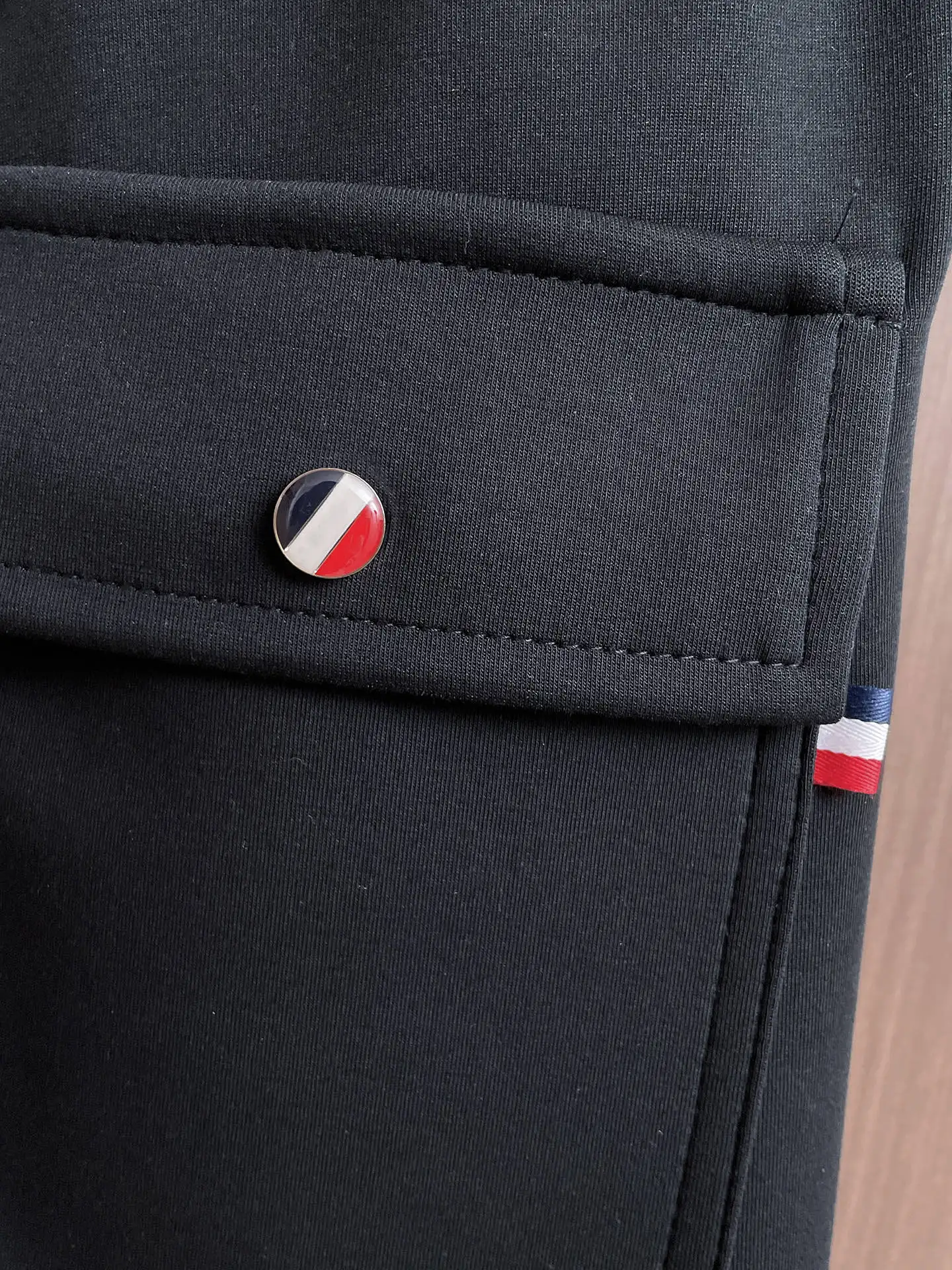Logo-Appliqué Tapered Sweatpants D28014820 — view 7