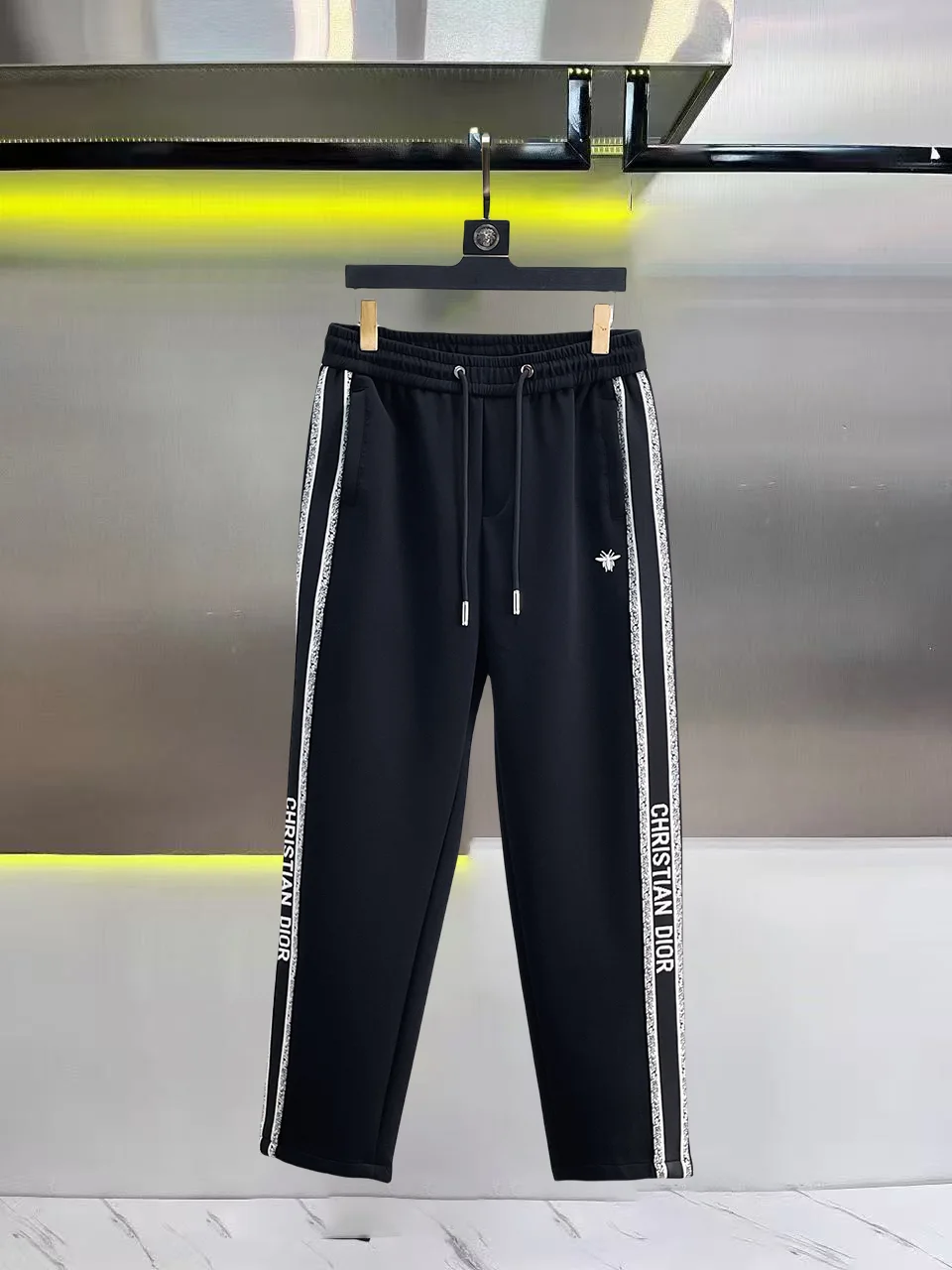 Logo-Print Side-Stripe Sweatpants D28014829
