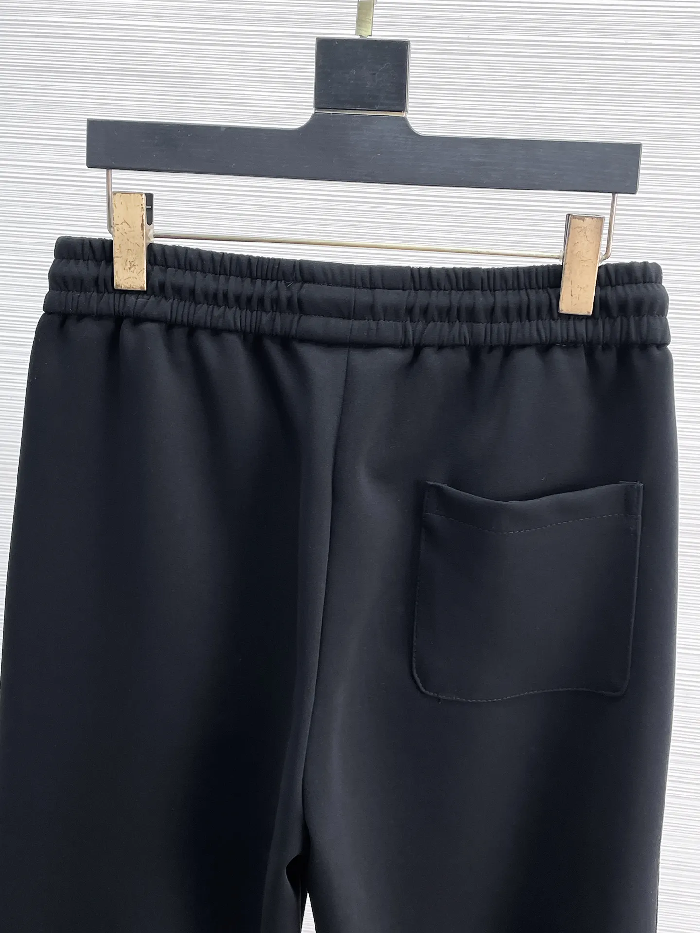 Logo-Print Side-Stripe Sweatpants D28014829 — view 6