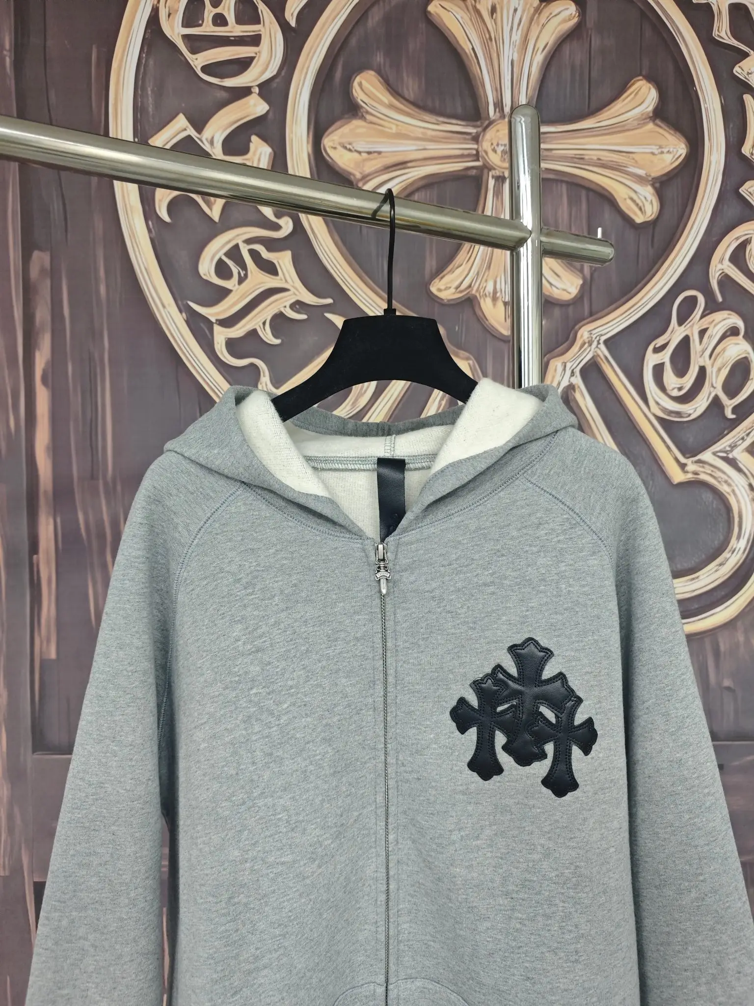 Leather Cross Patch Zip-Up Hoodie D28020294 — view 3