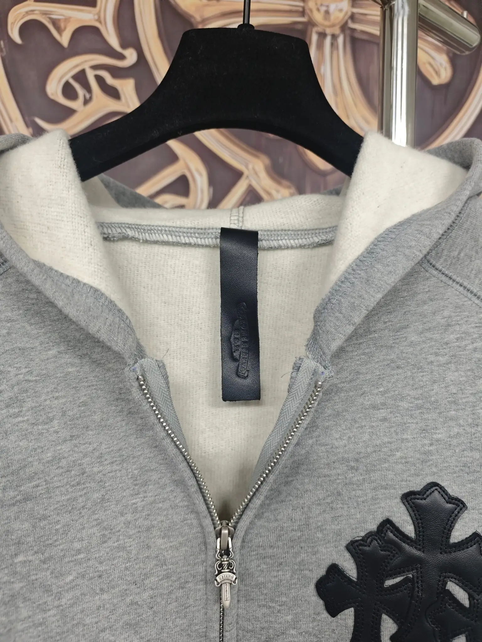 Leather Cross Patch Zip-Up Hoodie D28020294 — view 6