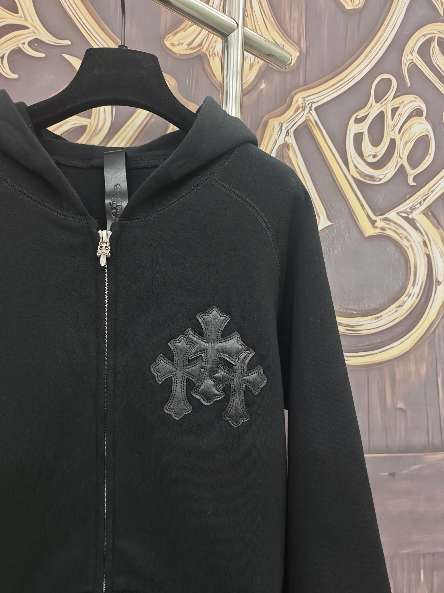 Leather-Trimmed Cross Patch Zip-Up Hoodie D28020297 — view 4