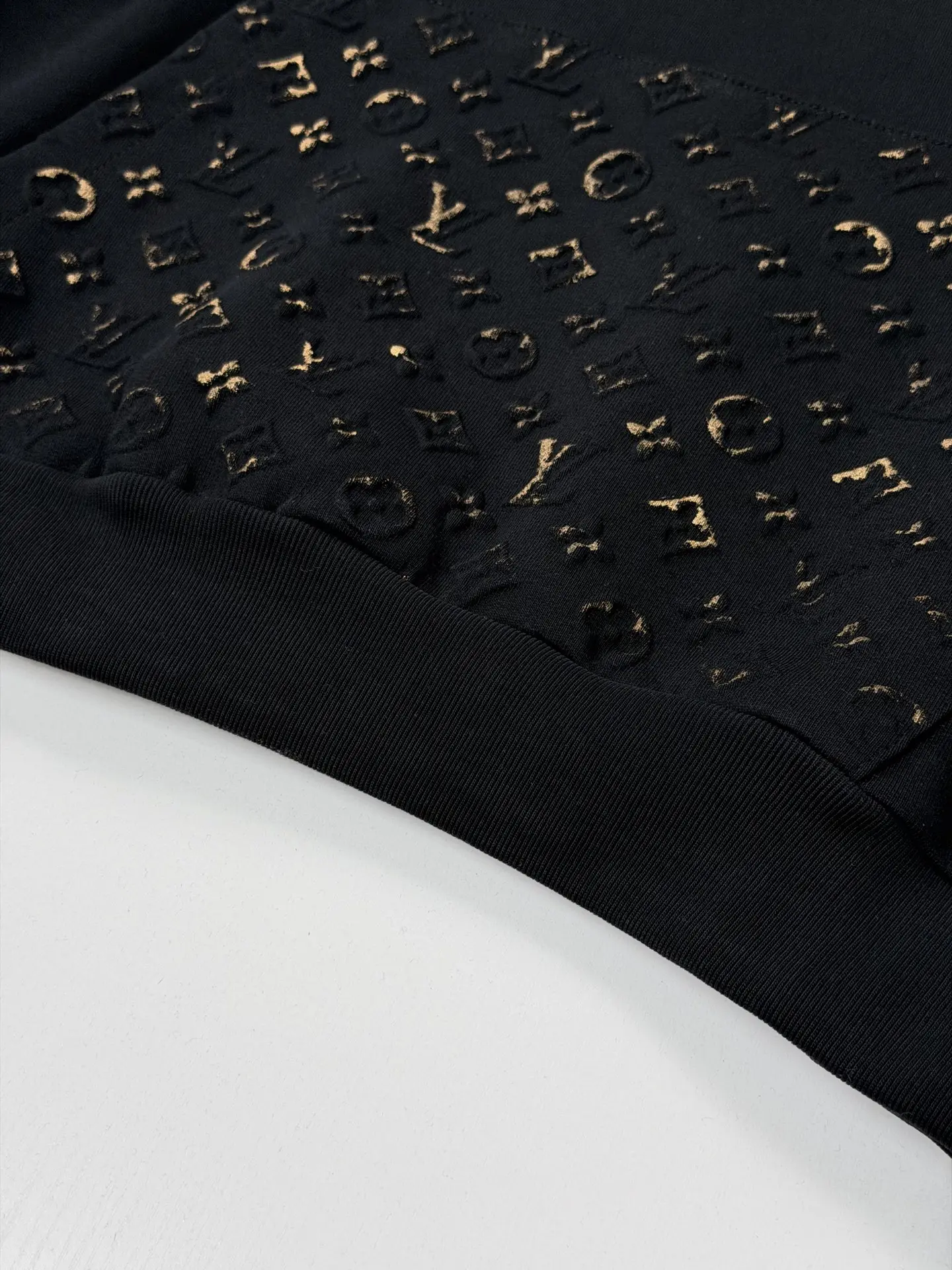 Monogram Embossed Foil-Print Hoodie D28021972 — view 5