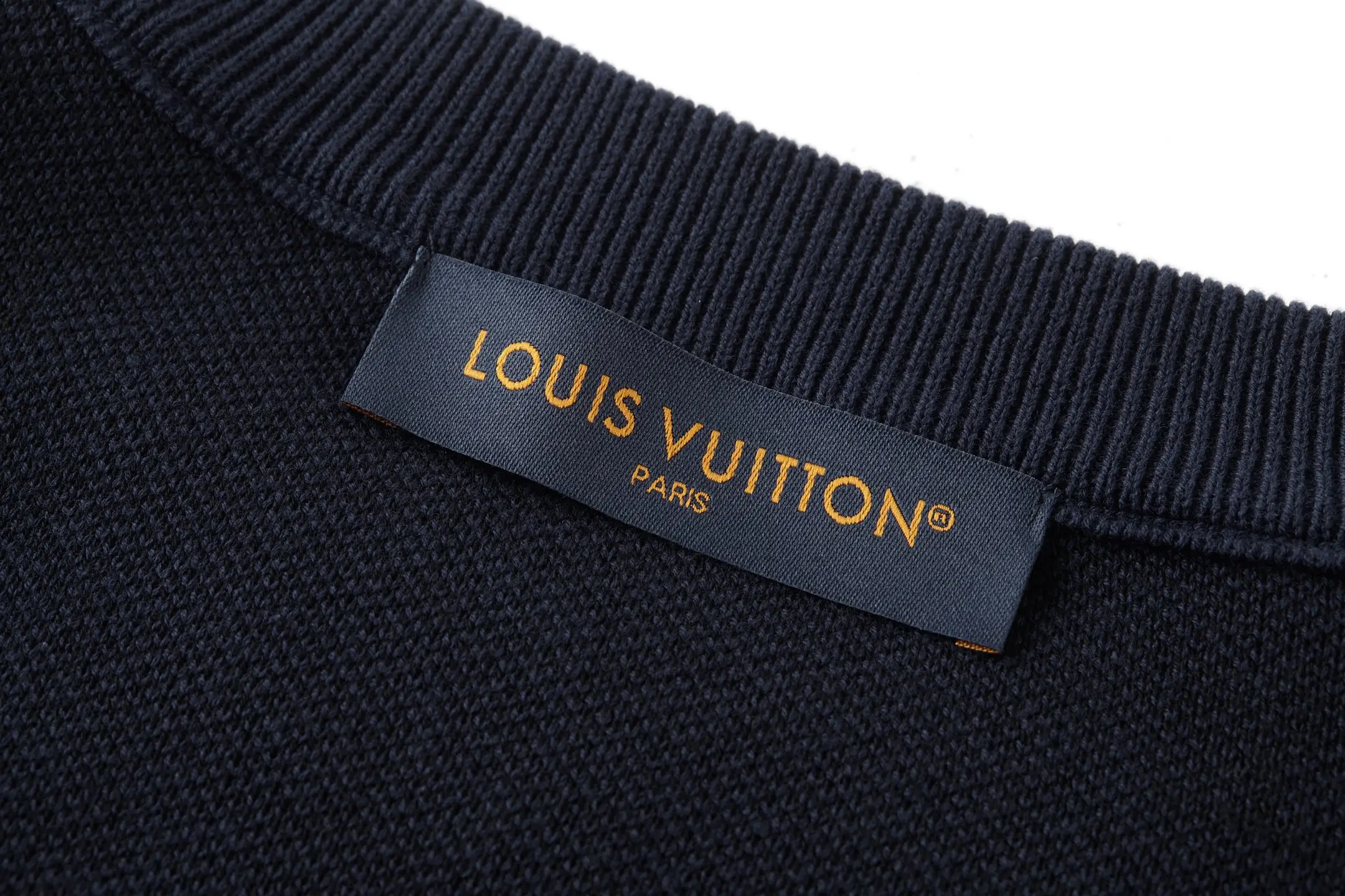 Animal Embroidered Wool-Blend Crew-Neck Sweater D28022492 — view 4
