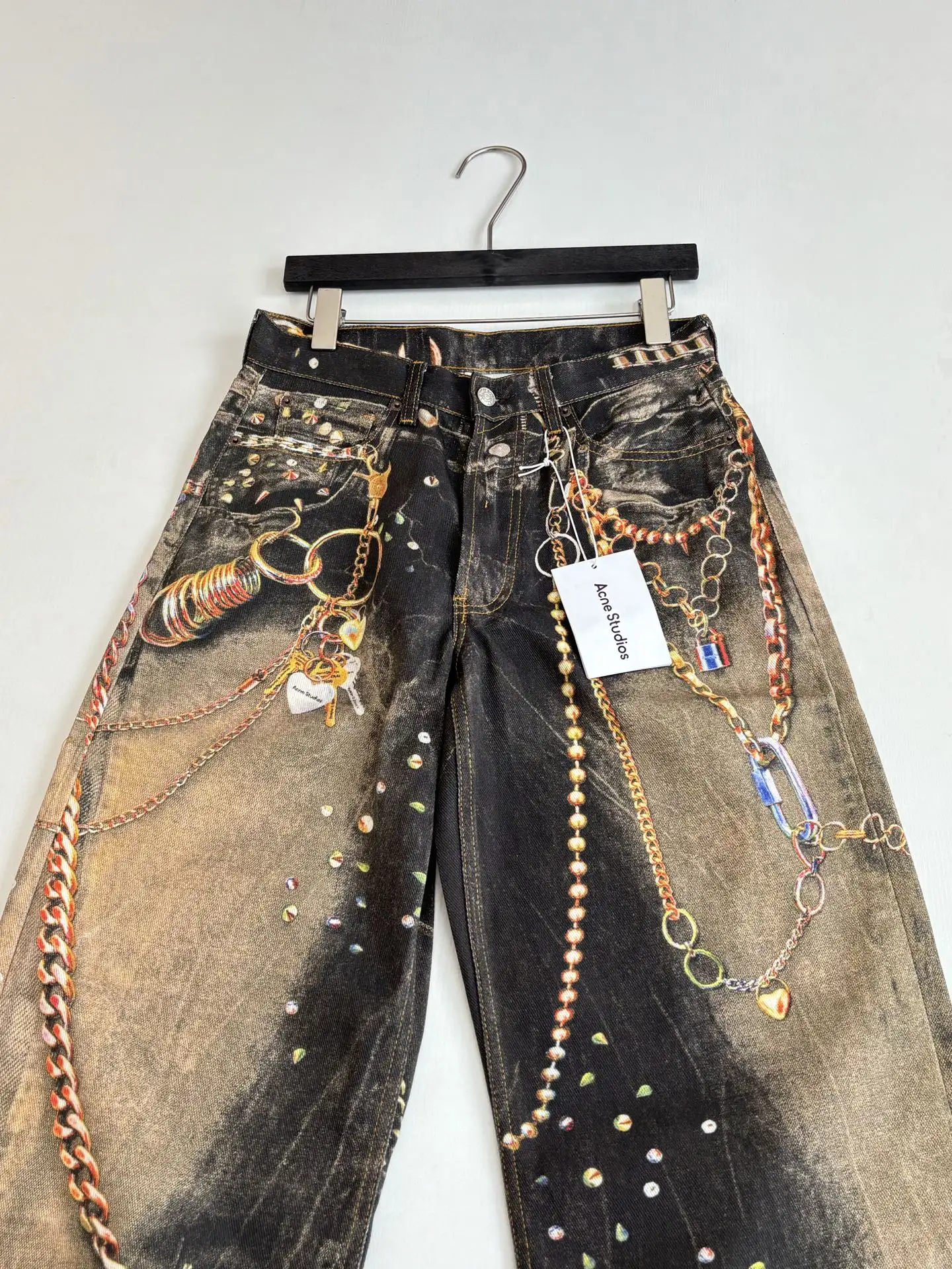Trompe L'oeil Chain-Print Distressed Jeans D28018621 — view 3
