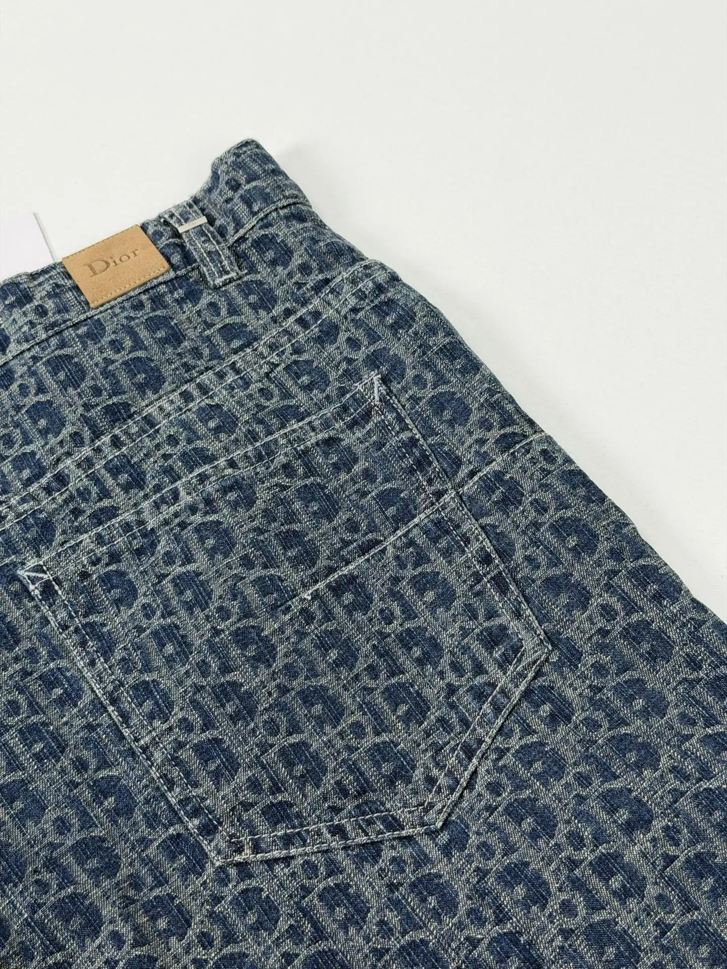 Oblique Jacquard Straight-Leg Denim Jeans D28021974 — view 8