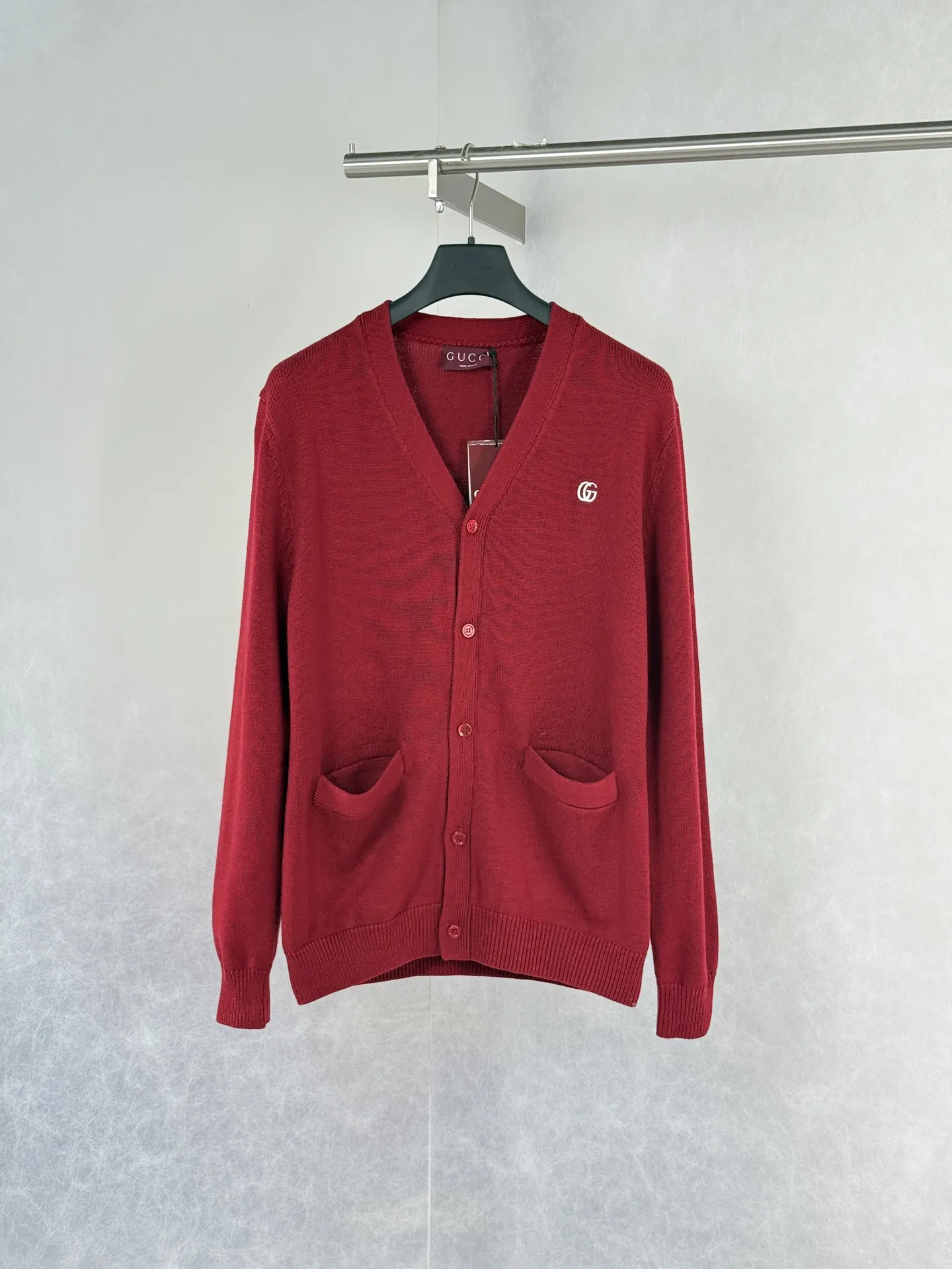Logo-Embroidered V-Neck Knit Cardigan D28020497