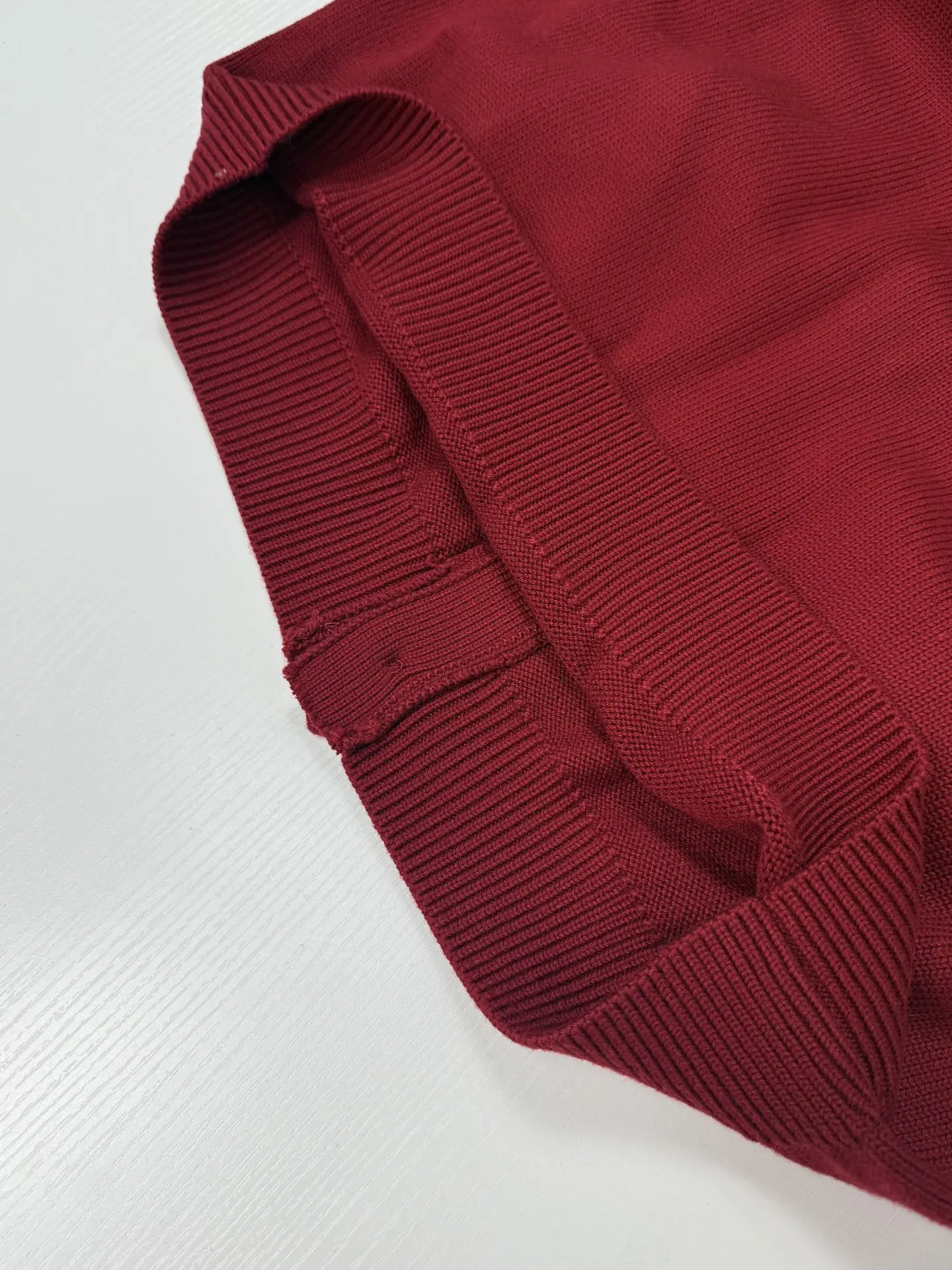 Logo-Embroidered V-Neck Knit Cardigan D28020497 — view 7