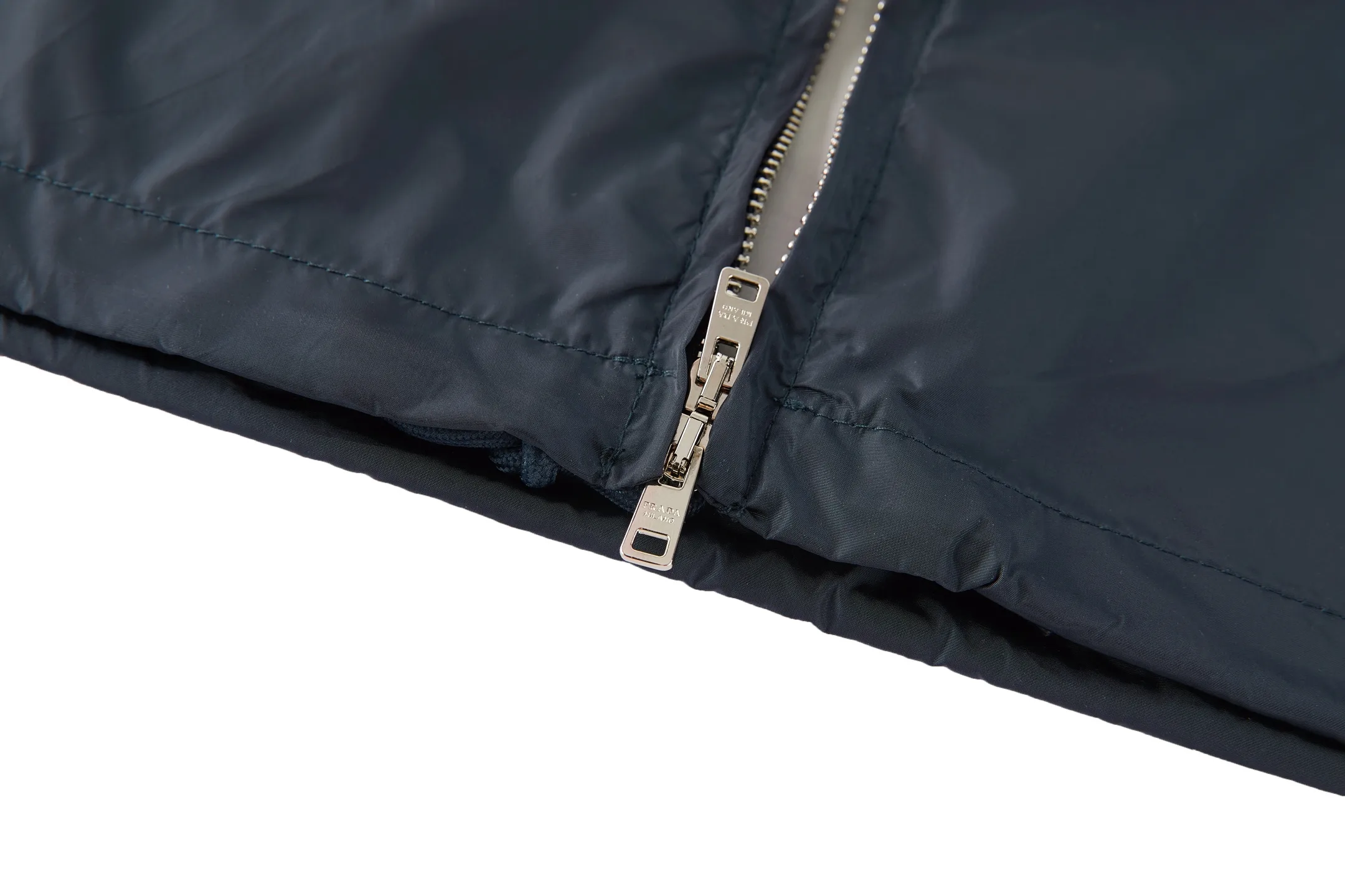 Logo-Badge Re-Nylon Zip-Up Shirt Jacket D28022382 — view 7