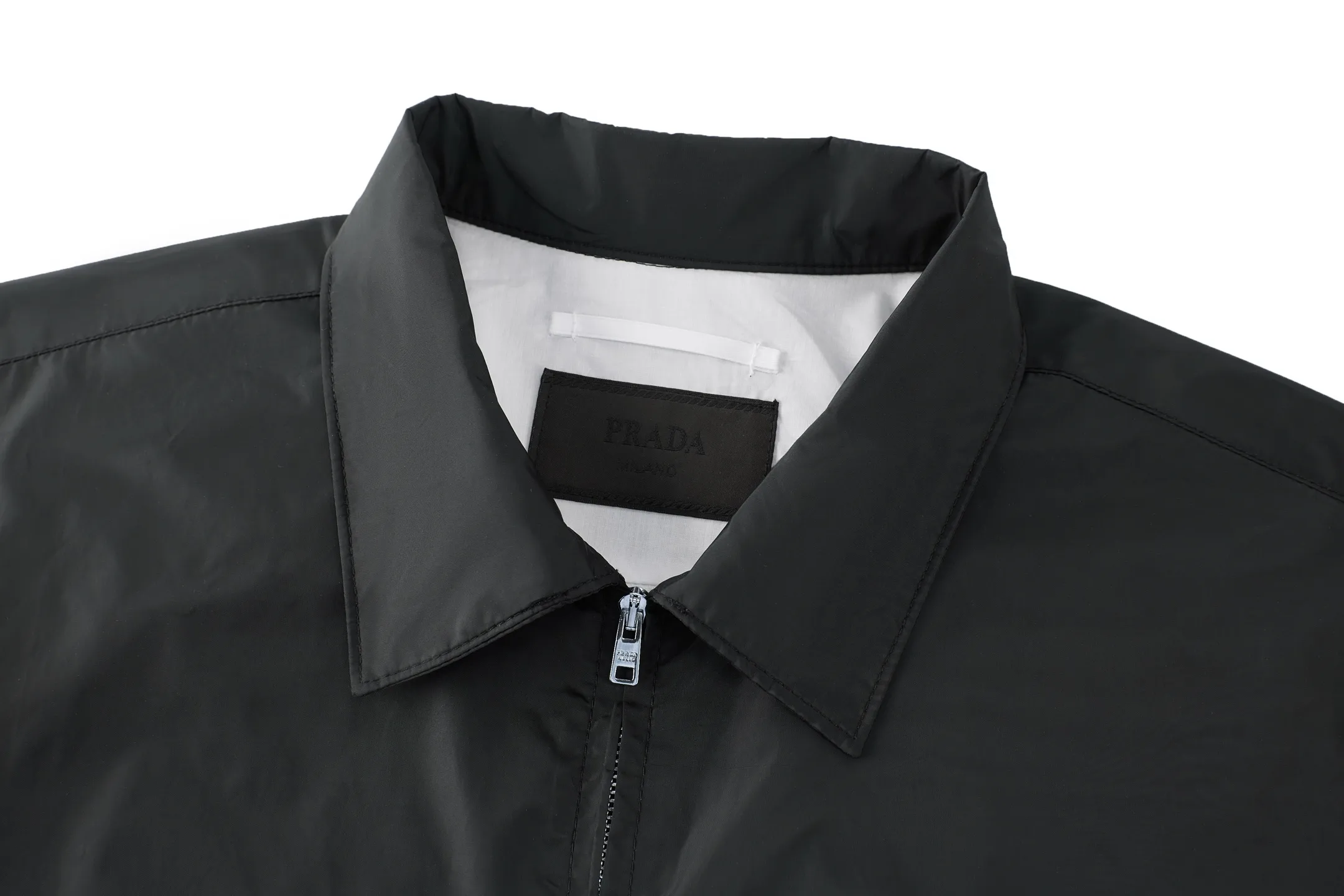 Logo-Plaque Re-Nylon Zip-Up Shirt Jacket D28022383 — view 3