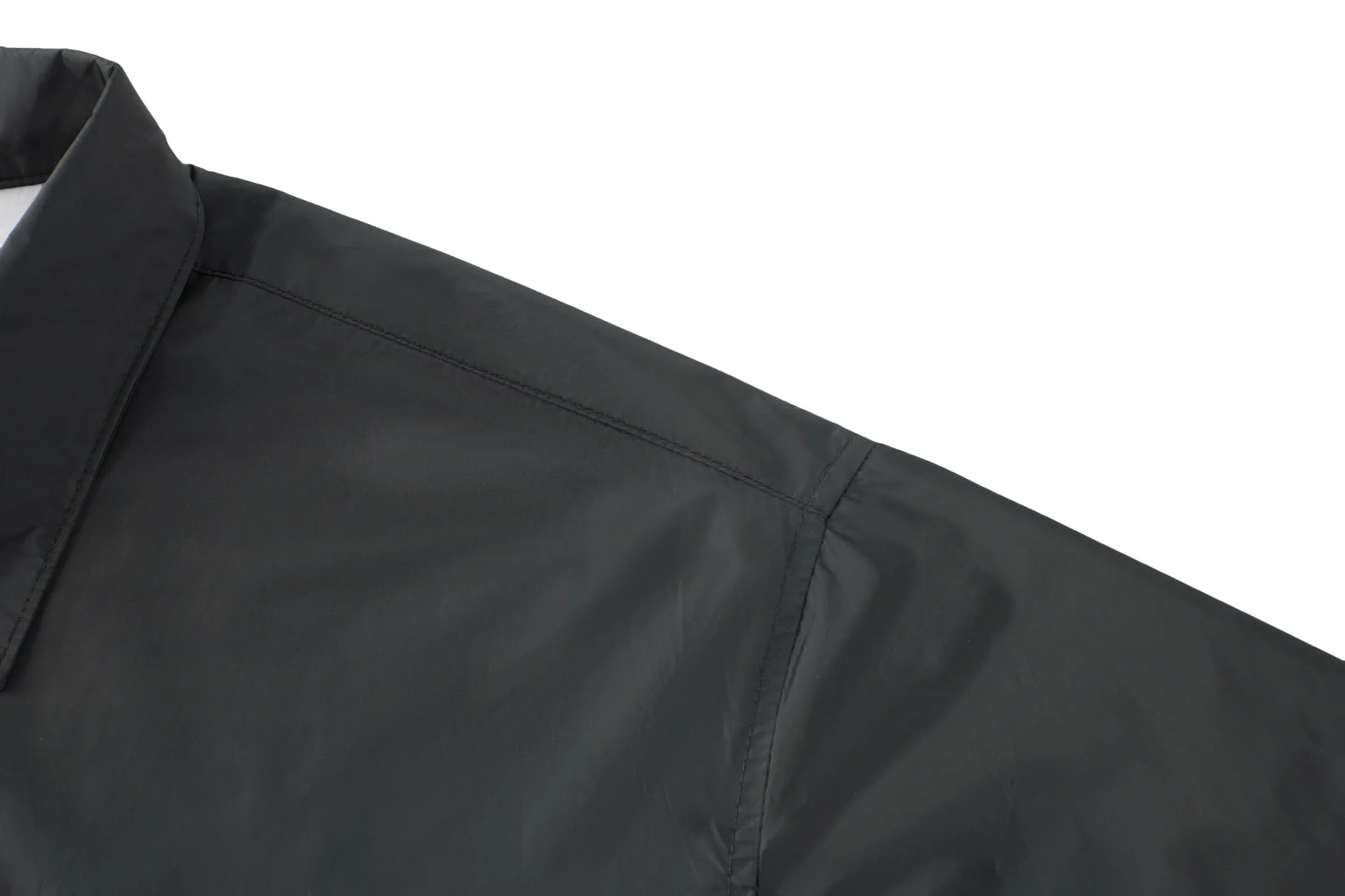 Logo-Plaque Re-Nylon Zip-Up Shirt Jacket D28022383 — view 5