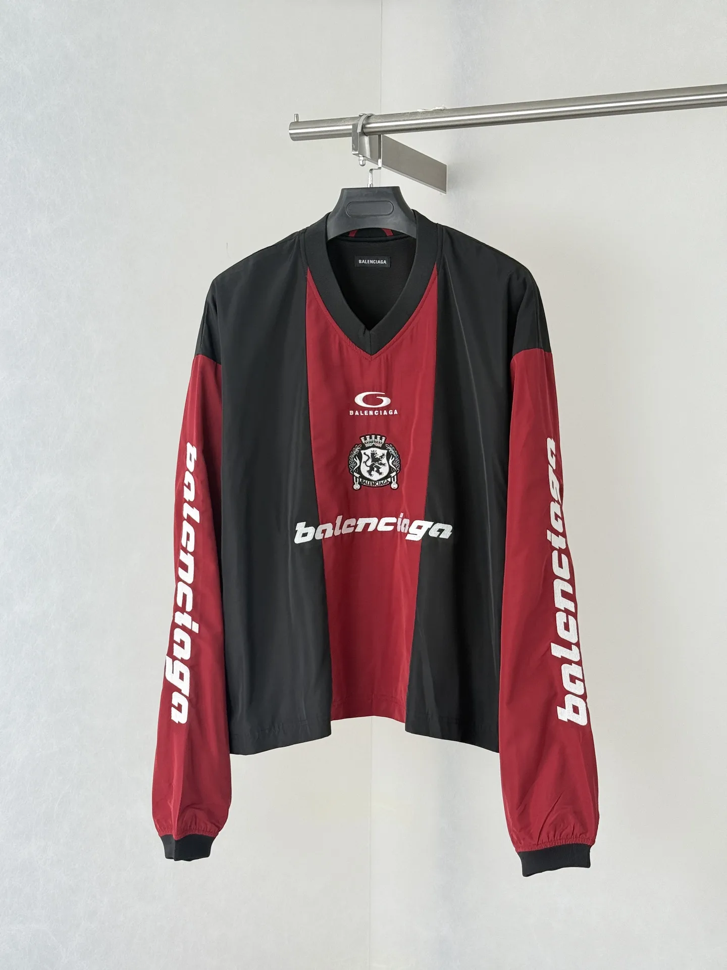 Embroidered Panel-Constructed Football Jersey D28522002