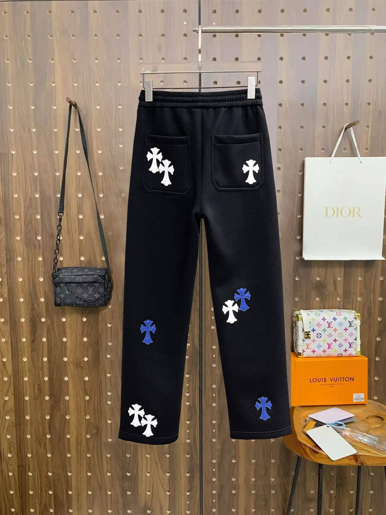 Cross Patch Logo Sweatpants D29014932 — view 2