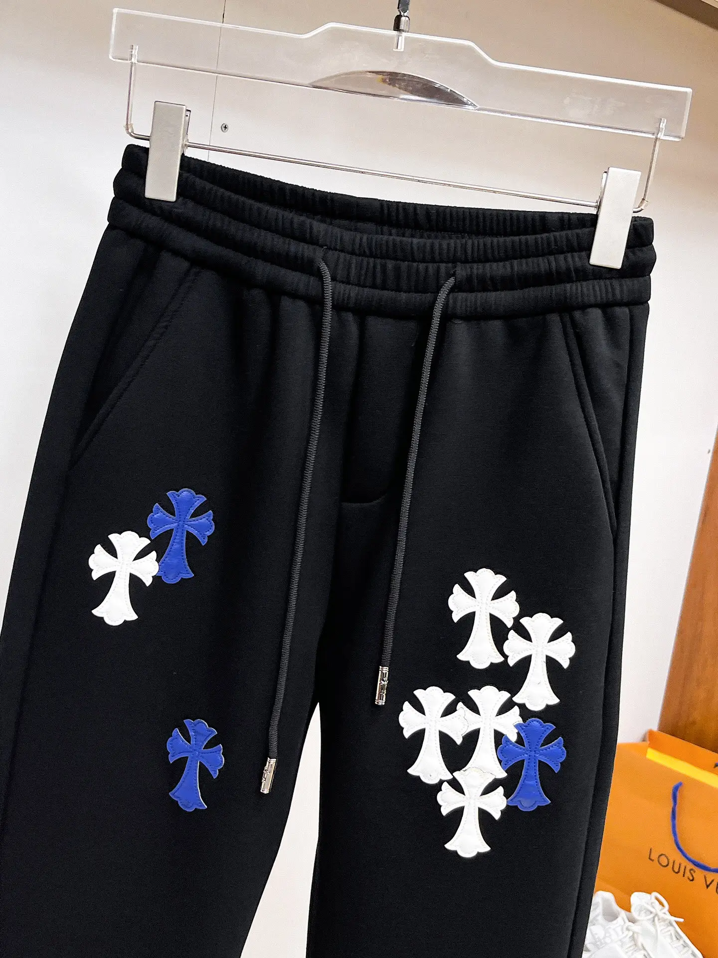 Cross Patch Logo Sweatpants D29014932 — view 3