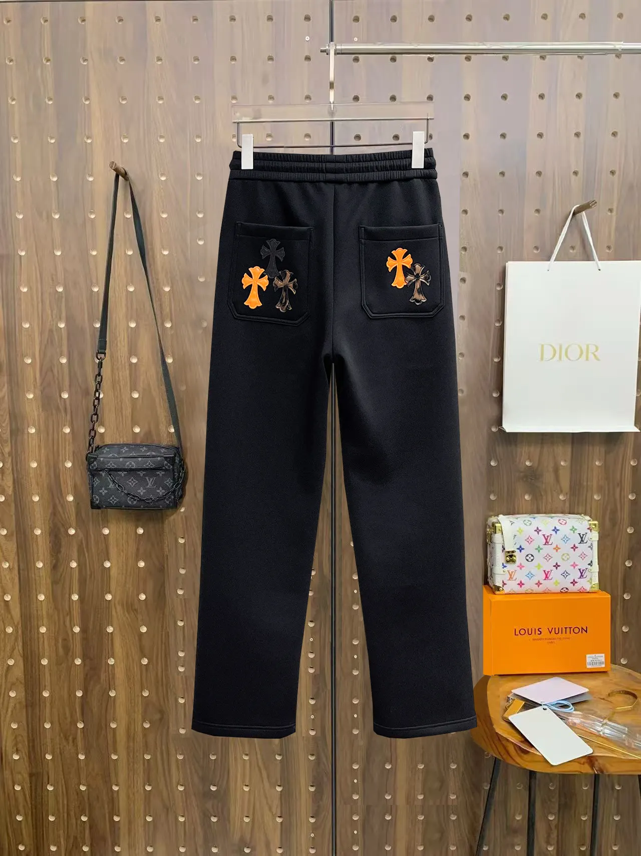 Cross Patch Logo Sweatpants D29014931 — view 2