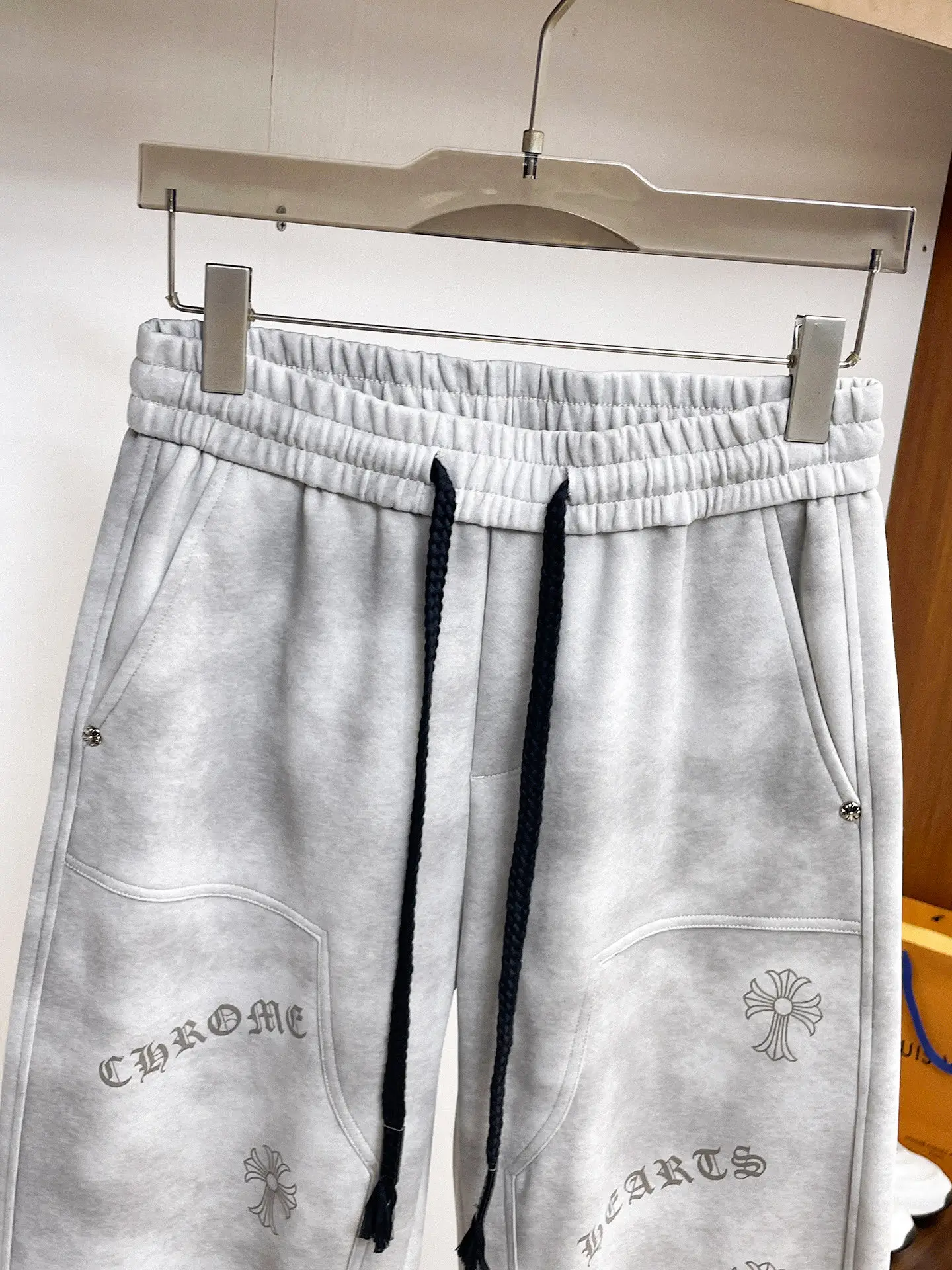 Logo-Print Acid-Wash Sweatpants D29015003 — view 3