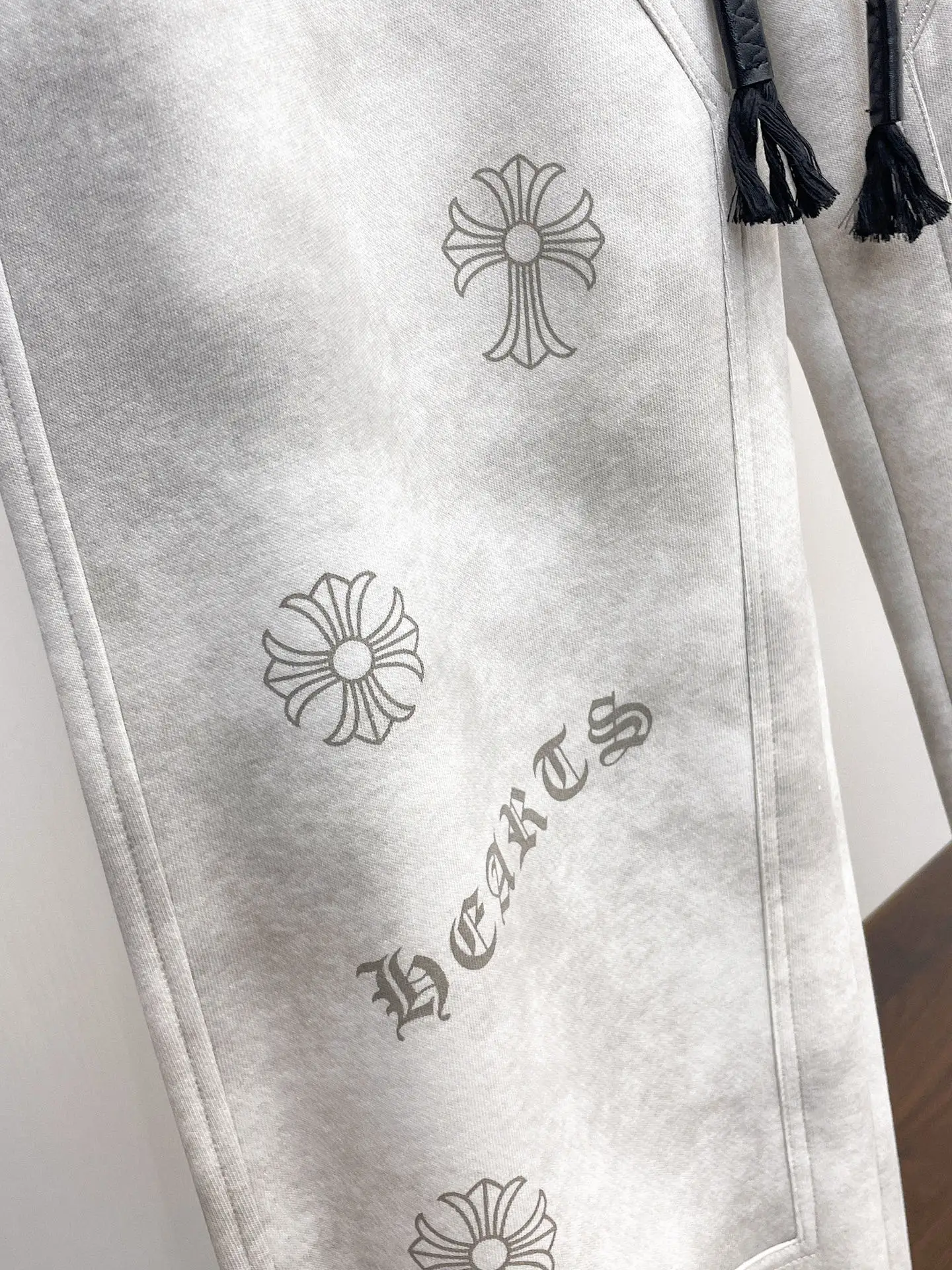 Logo-Print Acid-Wash Sweatpants D29015003 — view 4