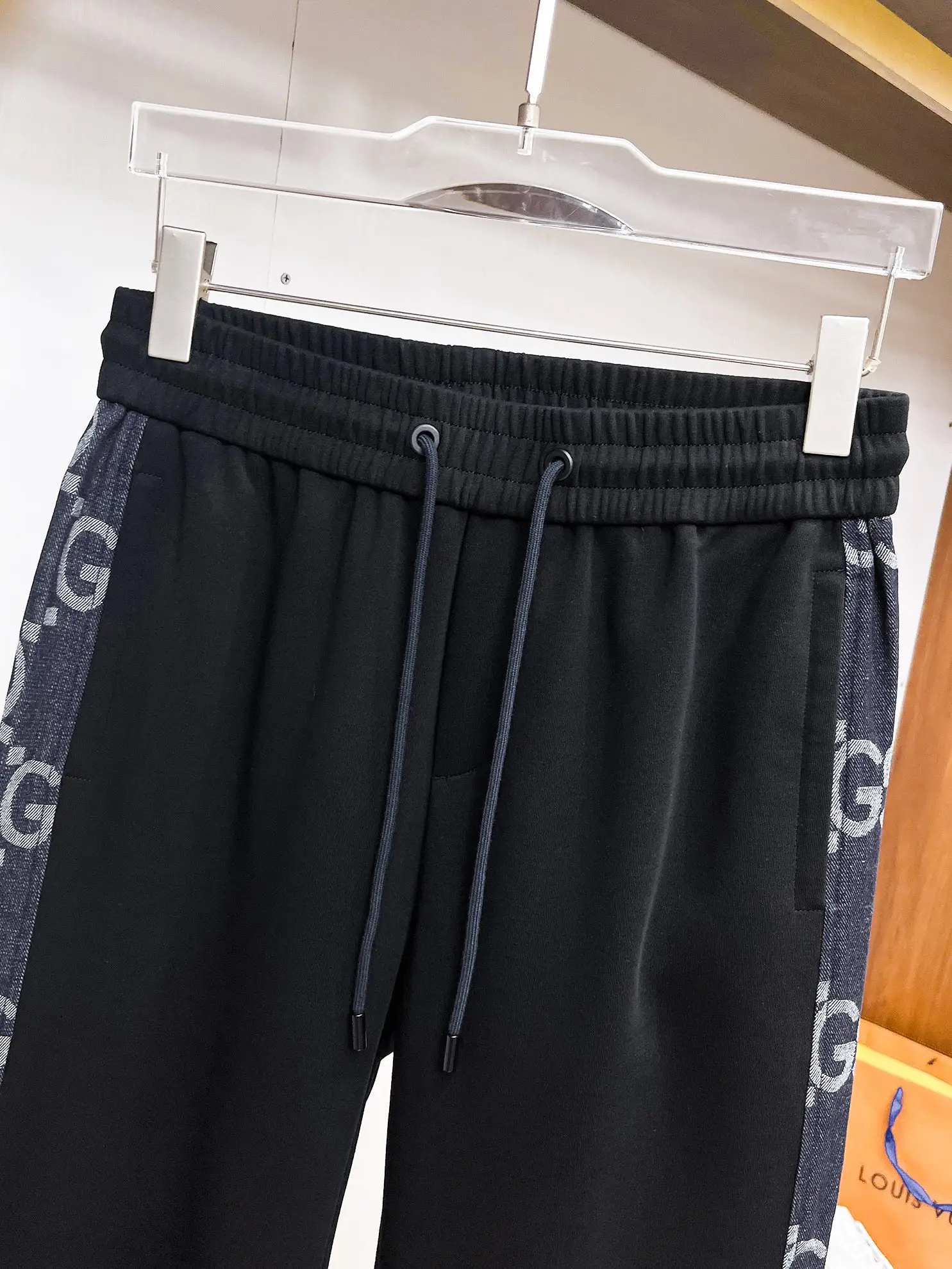 Logo-Print Side-Stripe Sweatpants D29014915 — view 3