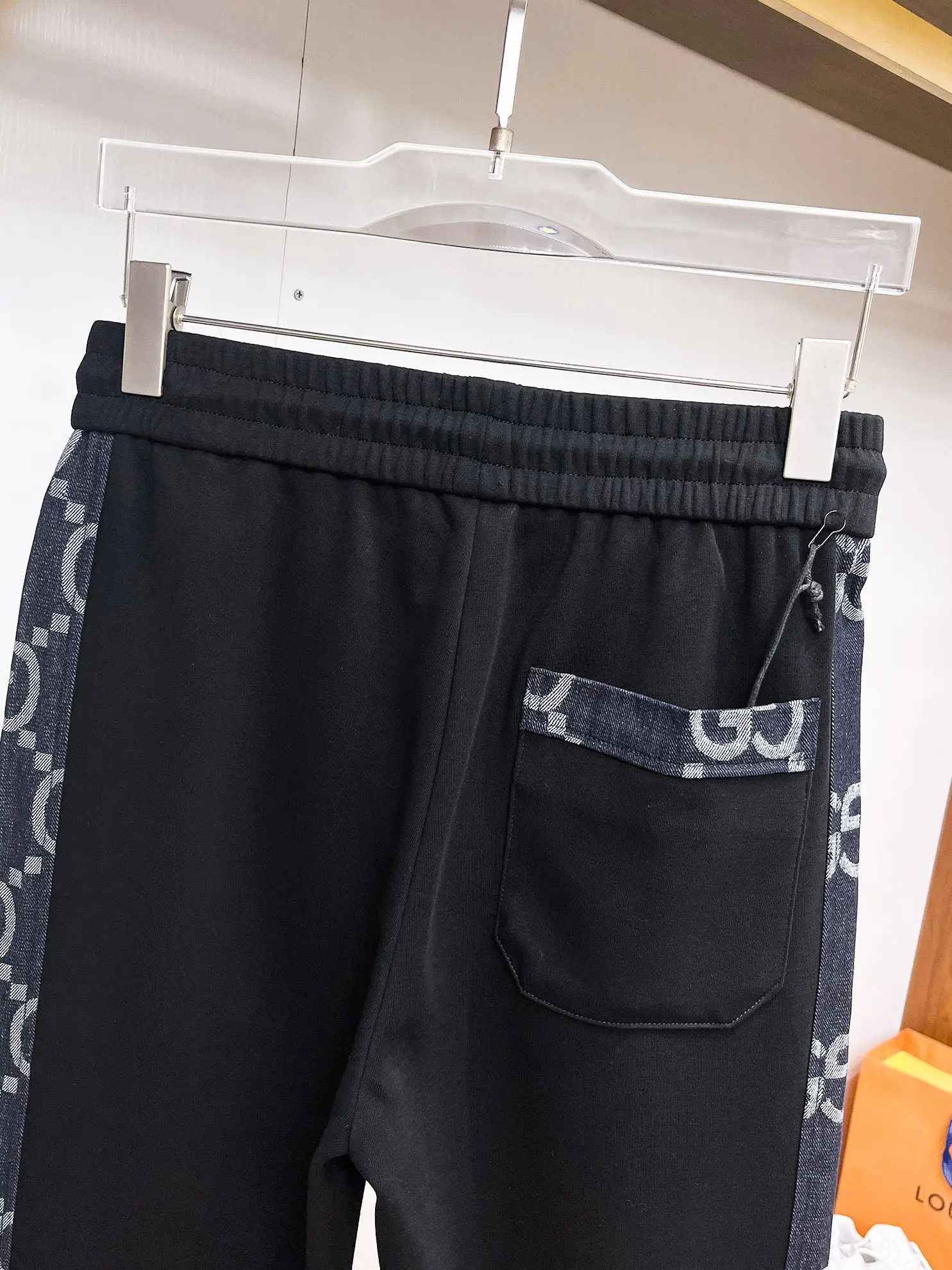 Logo-Print Side-Stripe Sweatpants D29014915 — view 7
