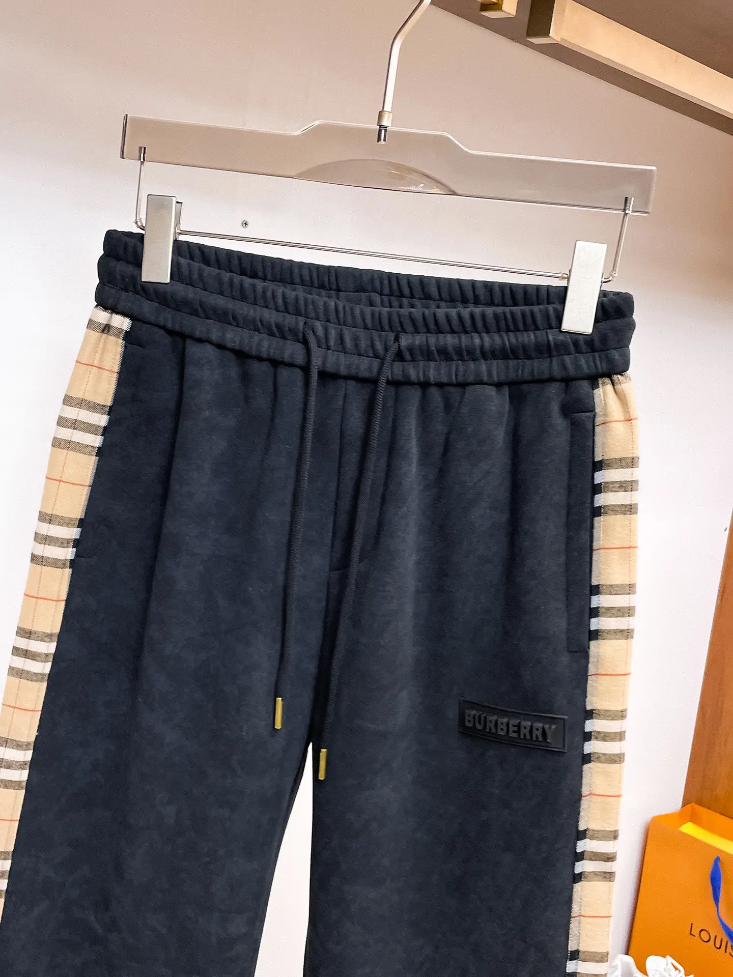 Check-Trimmed Cotton-Blend Sweatpants D29015054 — view 3