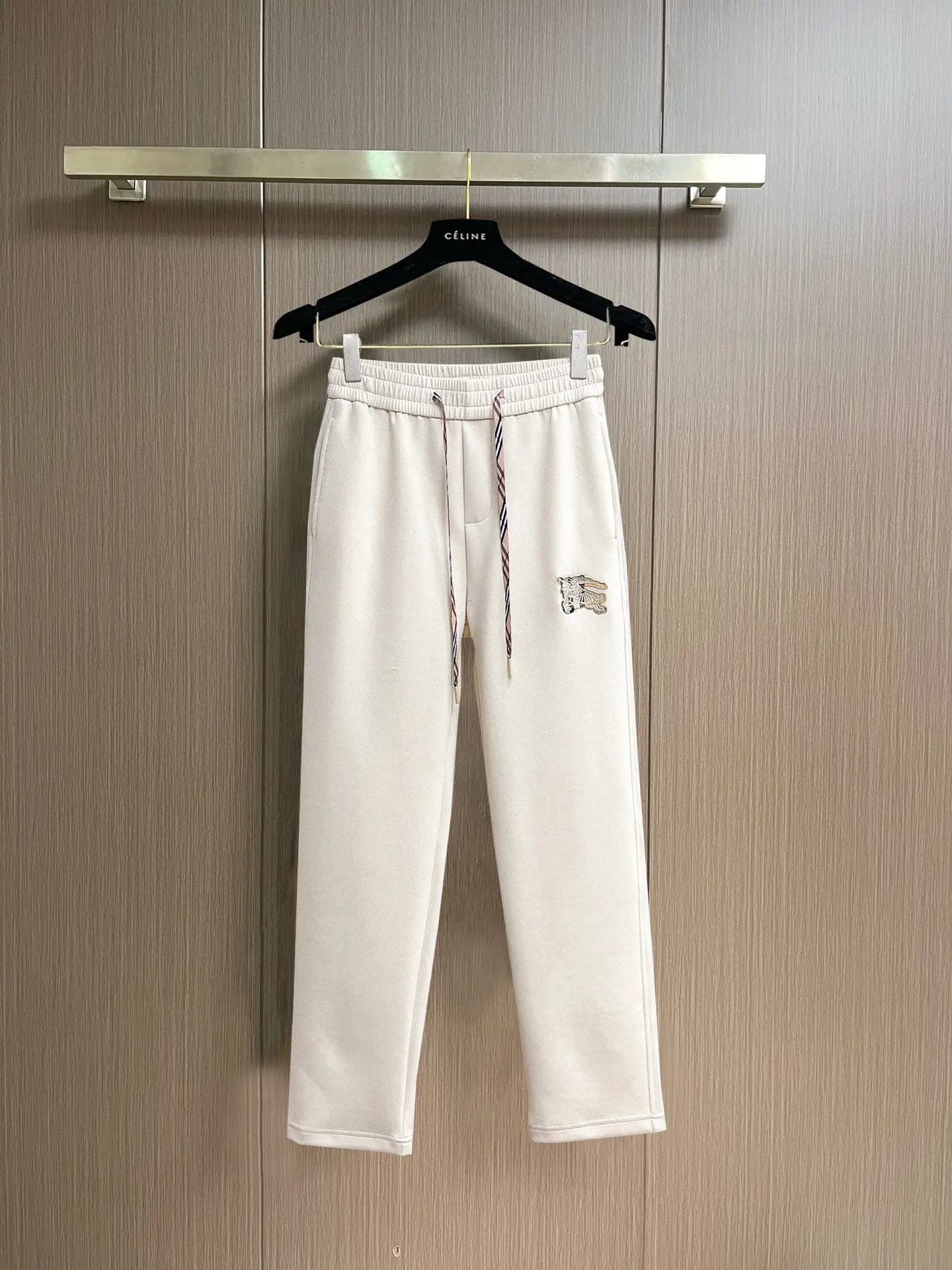 Logo Embroidered Cotton-Blend Sweatpants D29015018