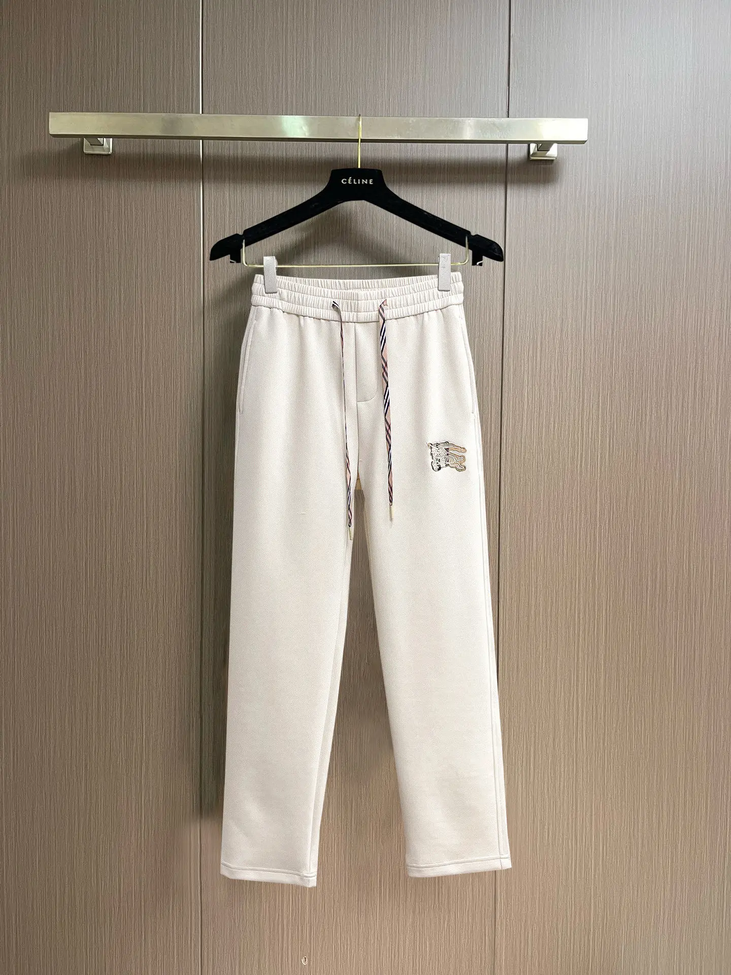 Logo Embroidered Cotton-Blend Sweatpants D29015018