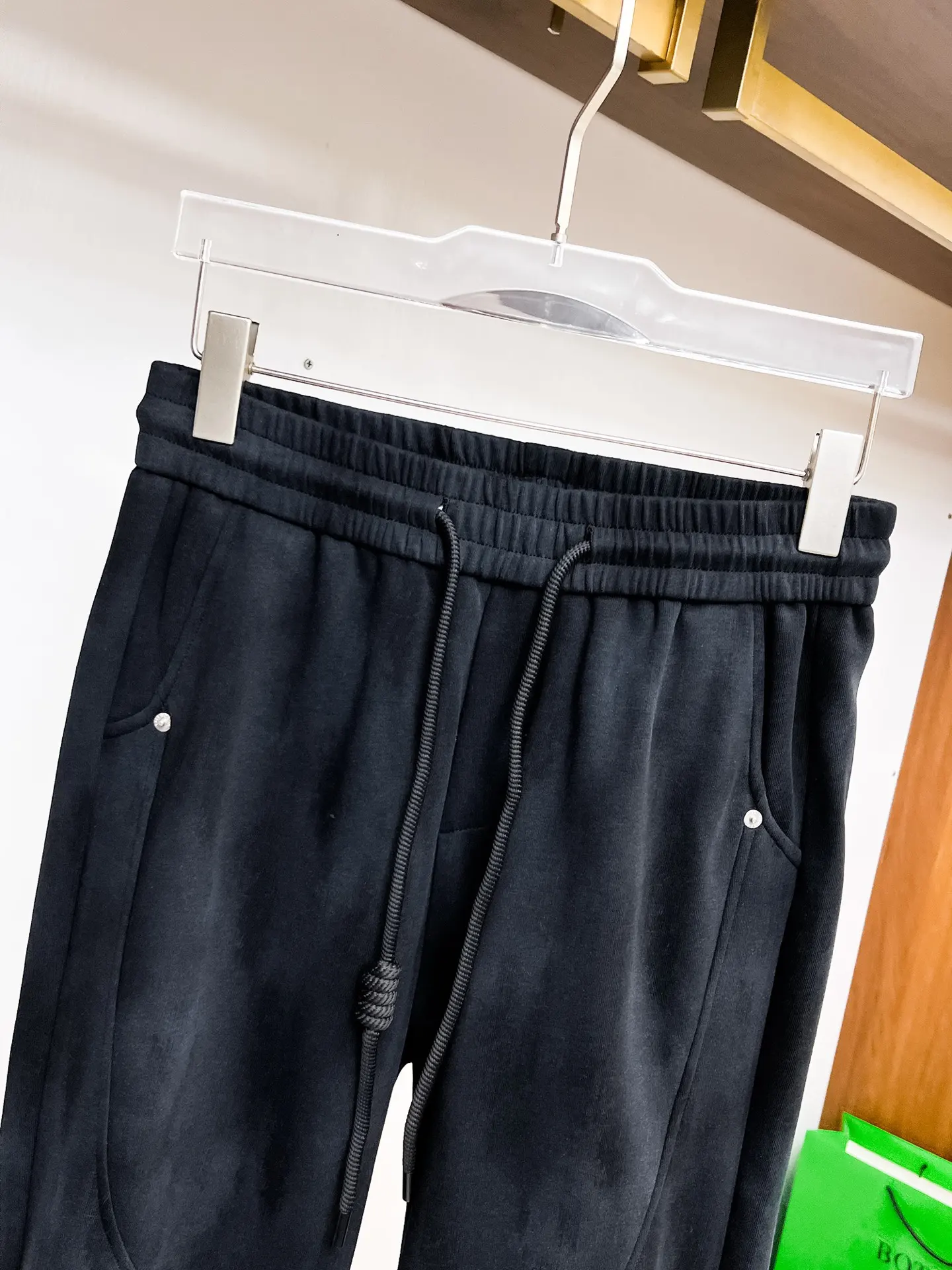 Logo-Embroidered Wide-Leg Sweatpants D29014907 — view 3