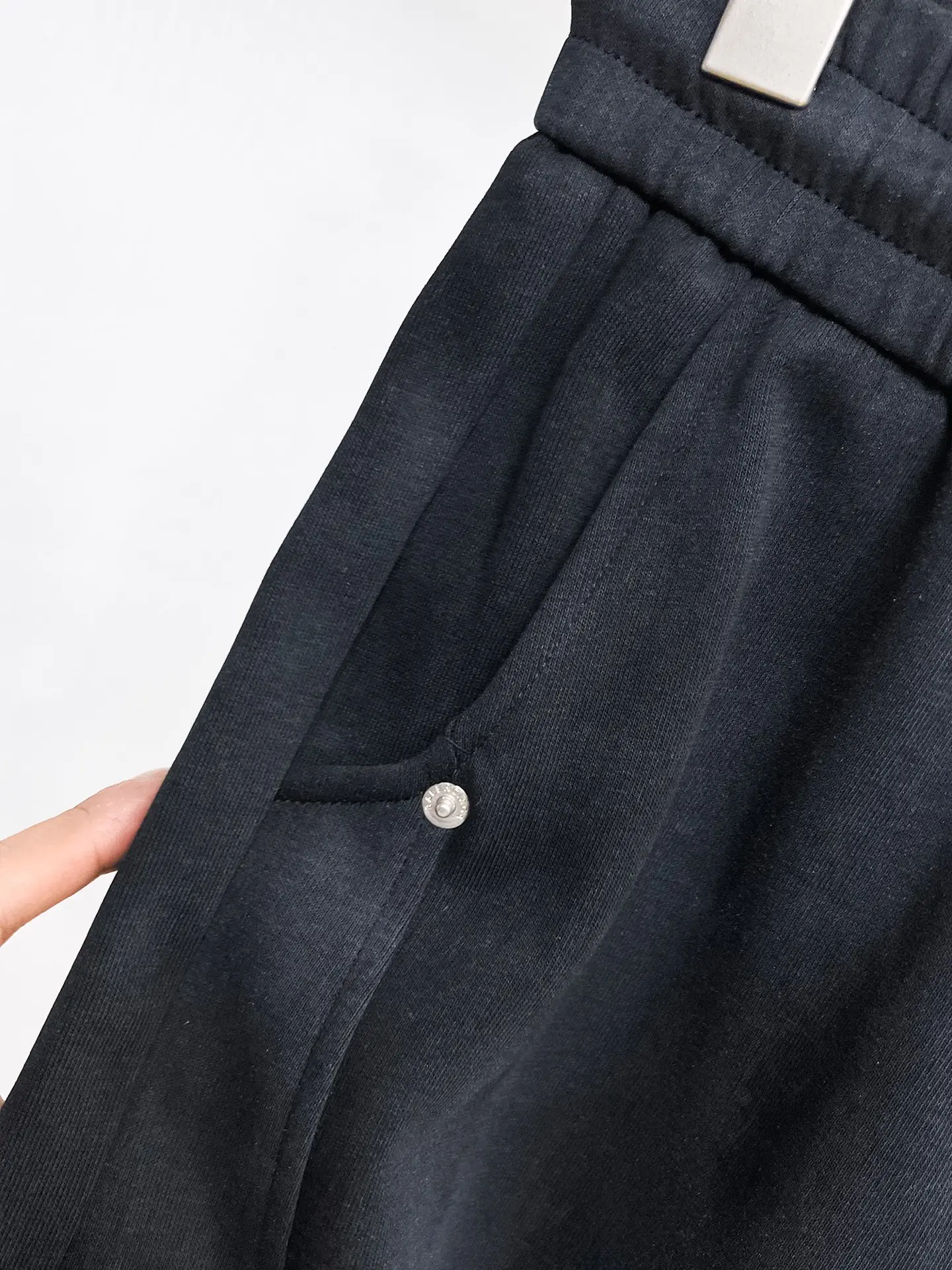 Logo-Embroidered Wide-Leg Sweatpants D29014907 — view 4