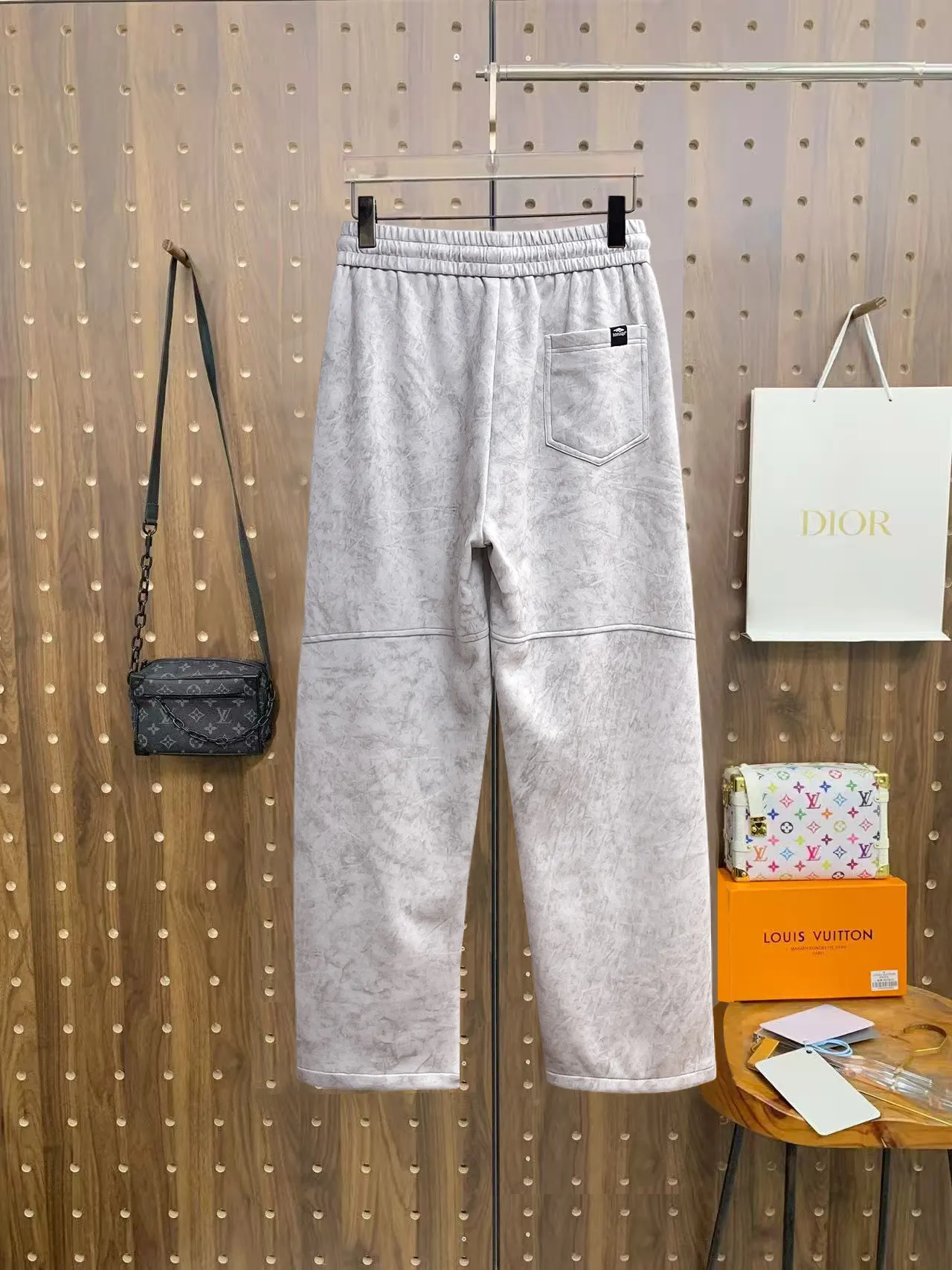Logo-Print Acid-Wash Sweatpants D29014885 — view 2