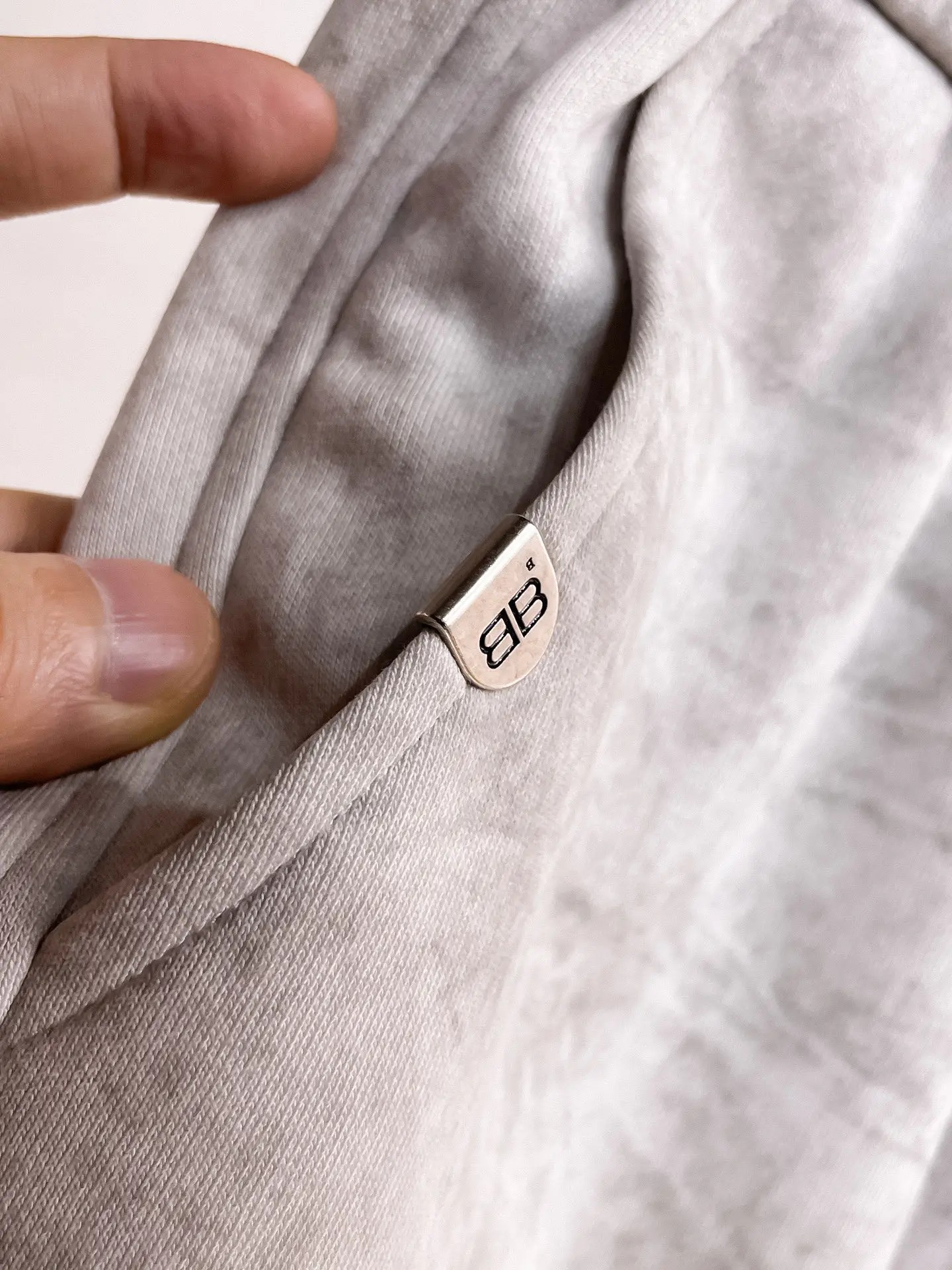 Logo-Print Acid-Wash Sweatpants D29014885 — view 6
