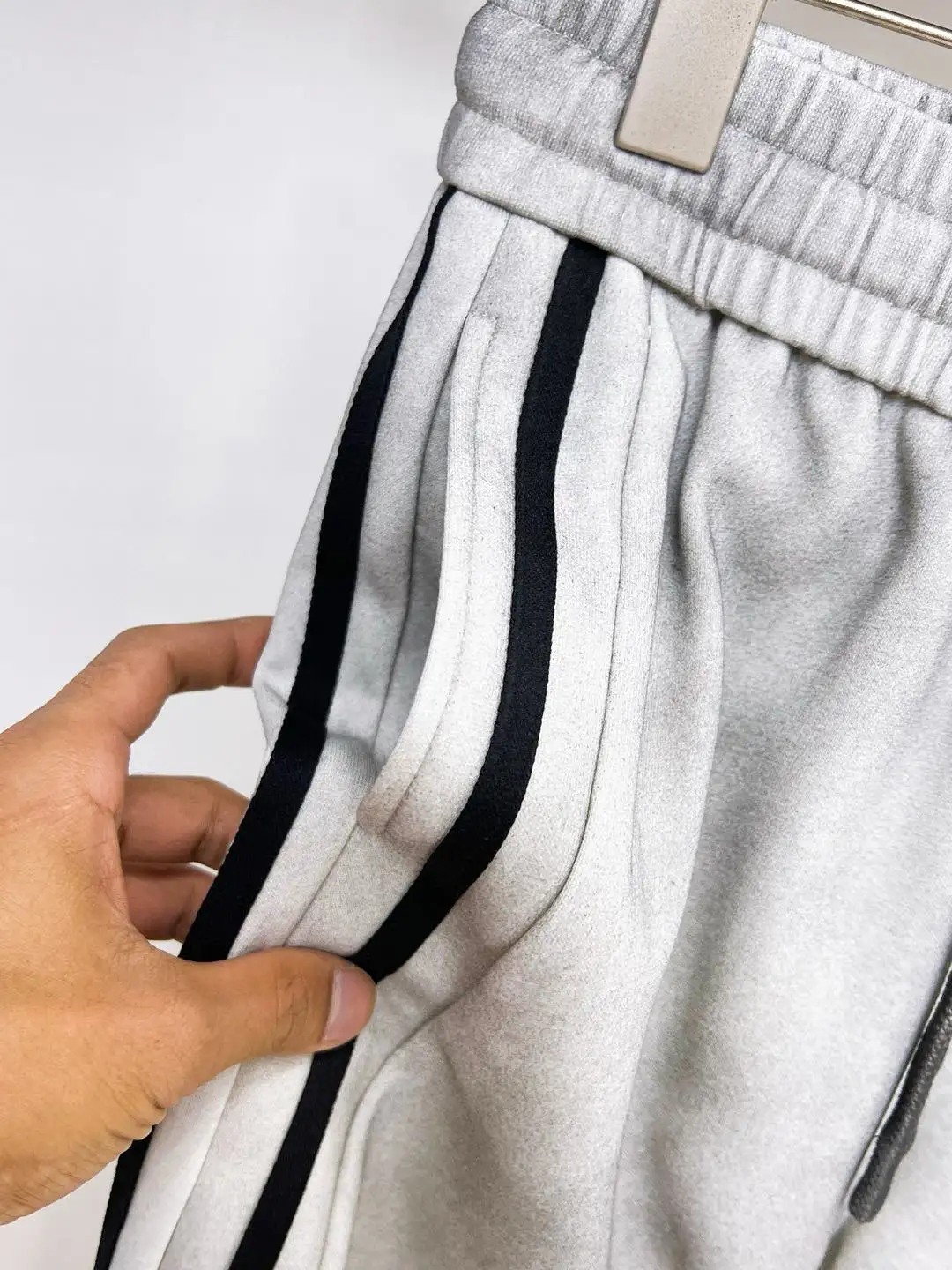 Logo-Print Side-Stripe Sweatpants D29014913 — view 5