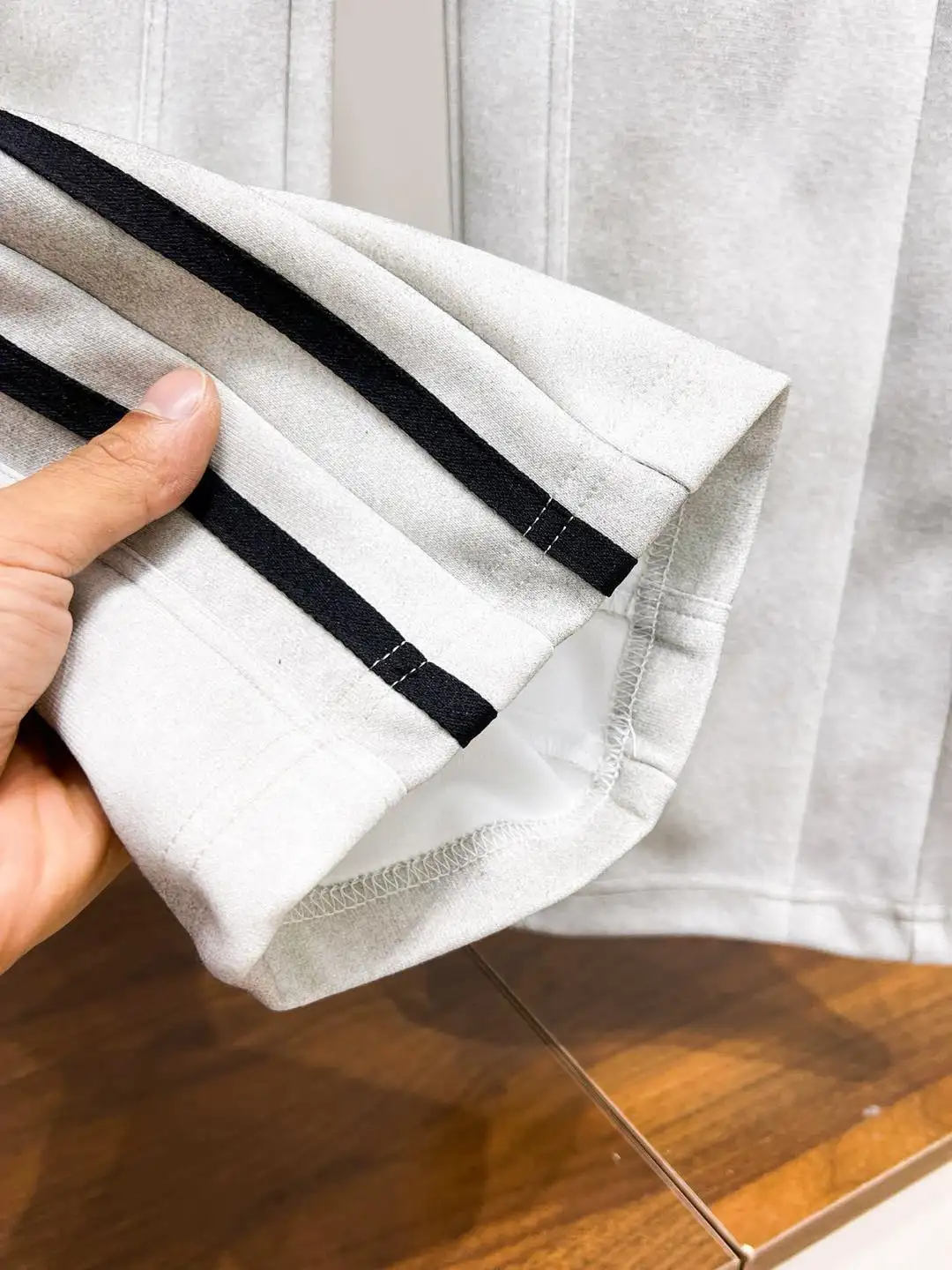 Logo-Print Side-Stripe Sweatpants D29014913 — view 9