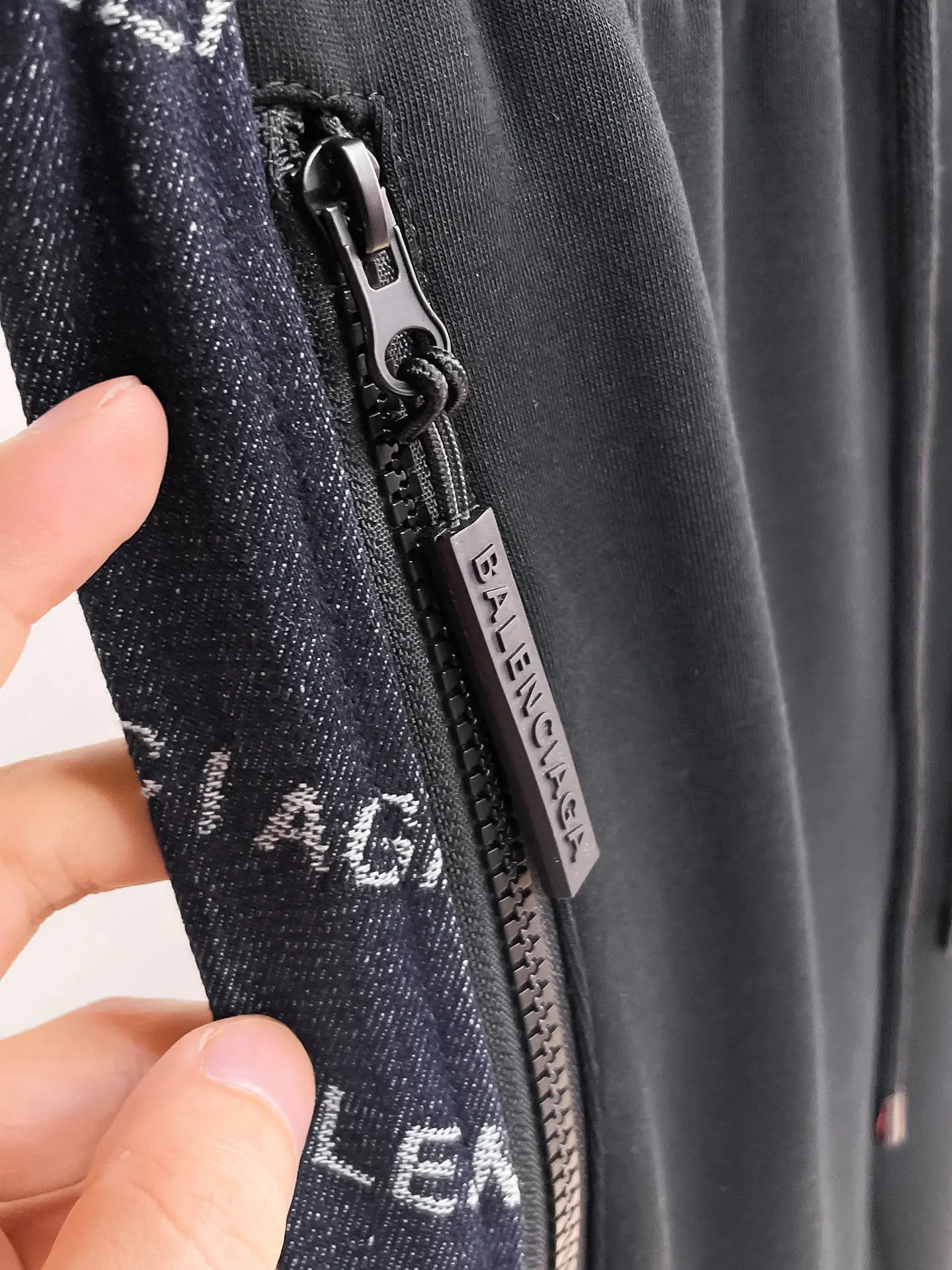 Logo-Print Side-Stripe Sweatpants D29014892 — view 6