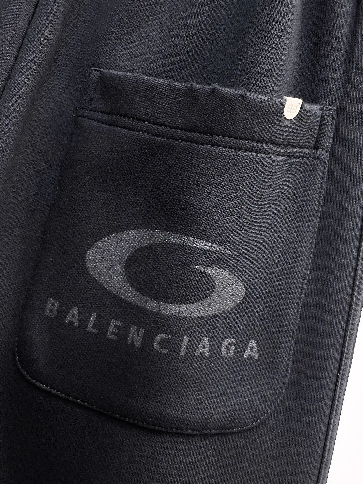 Logo-Embroidered Straight-Leg Sweatpants D29014890 — view 8