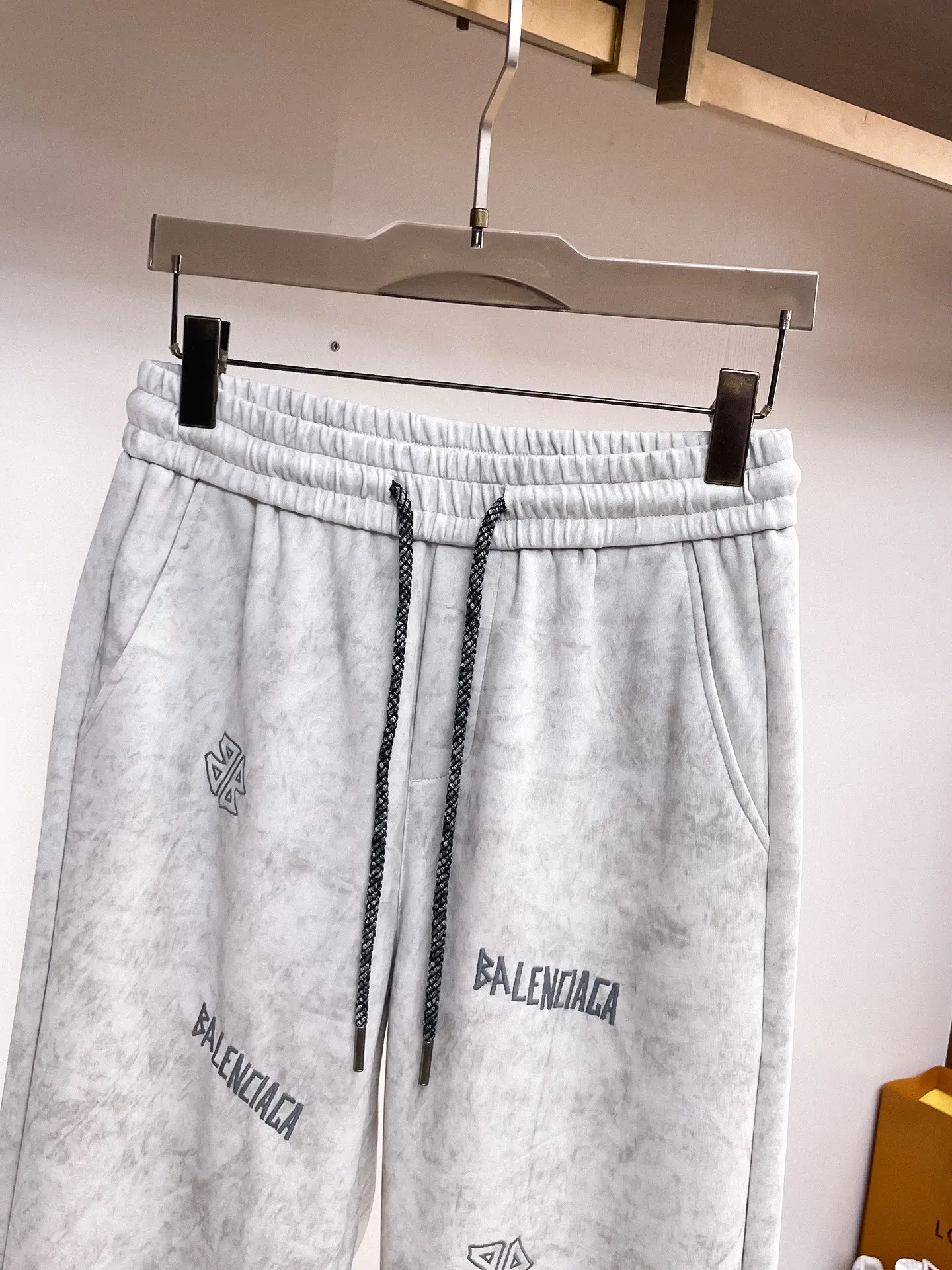 Logo-Print Wide-Leg Sweatpants D29014896 — view 3
