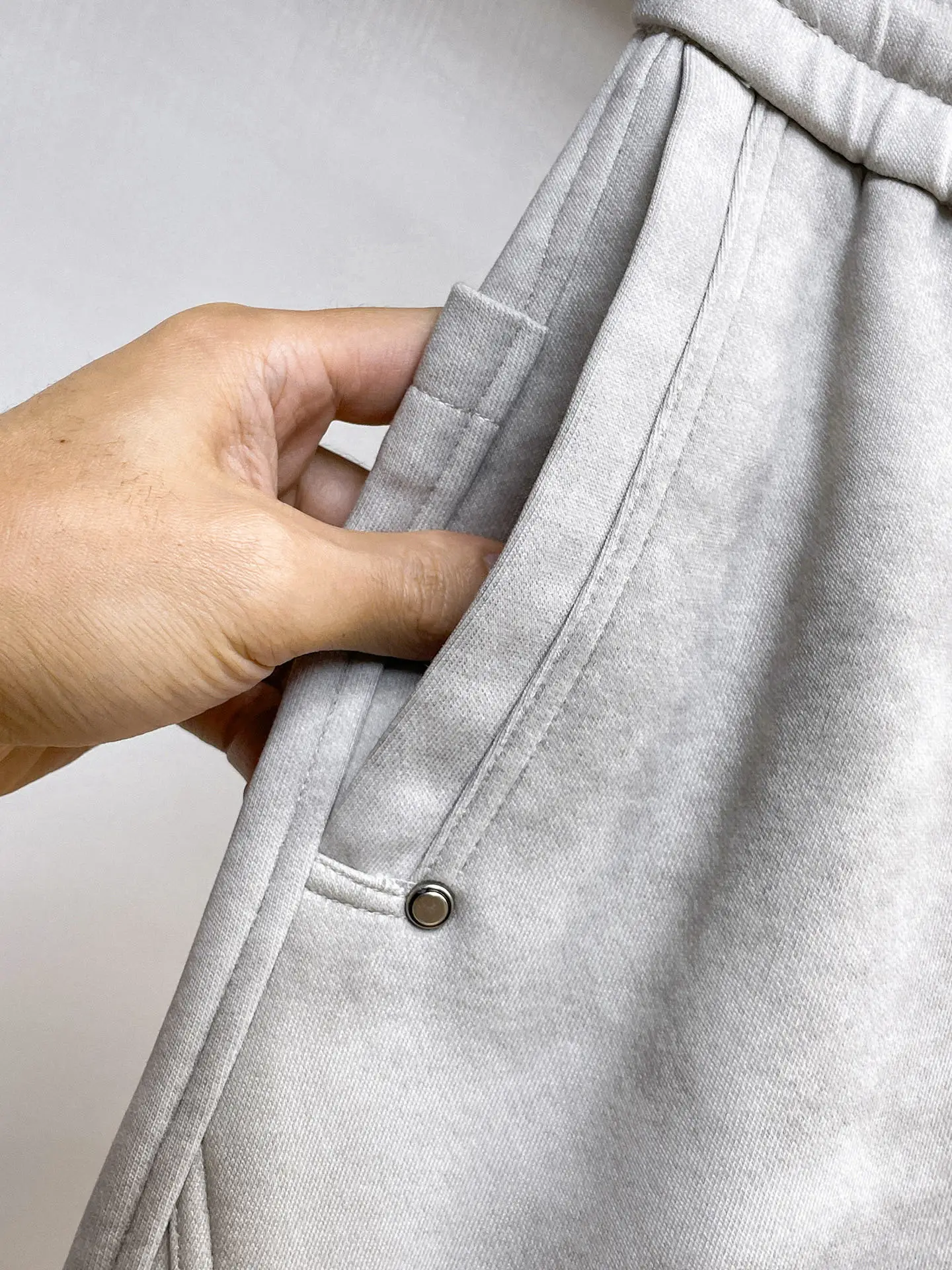 Logo-Appliquéd Acid-Wash Sweatpants D29014918 — view 5