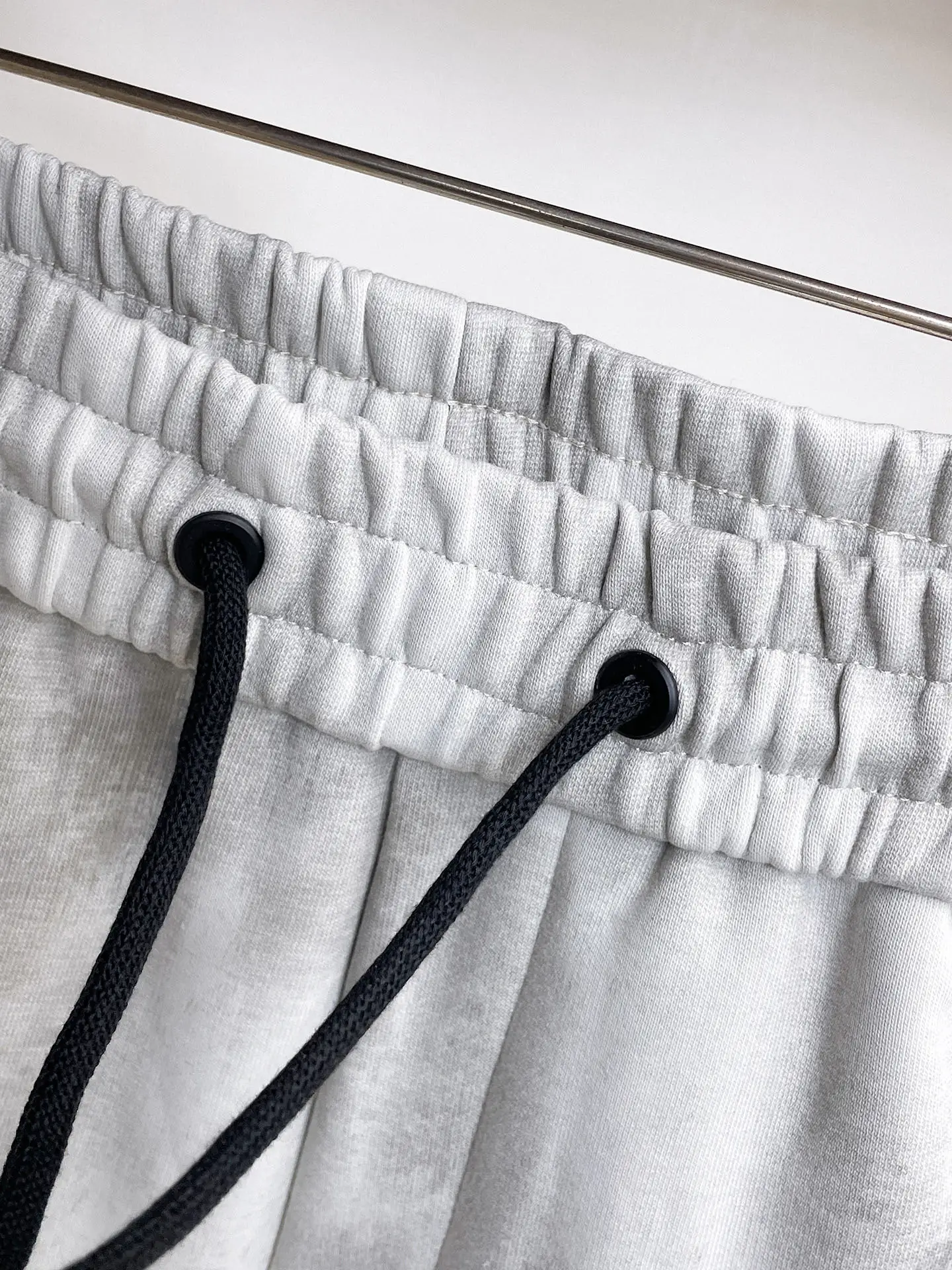 Logo-Print Acid-Wash Sweatpants D29014929 — view 7
