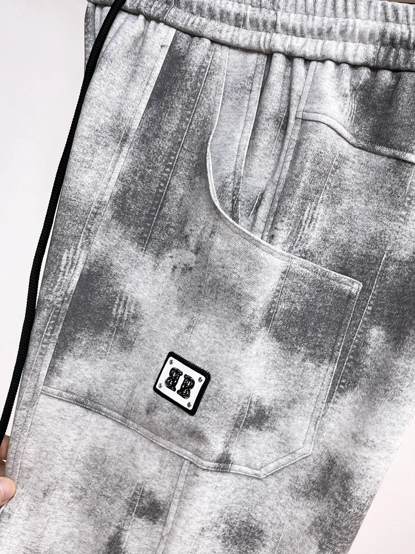 Logo-Patch Acid-Wash Sweatpants D29014893 — view 4