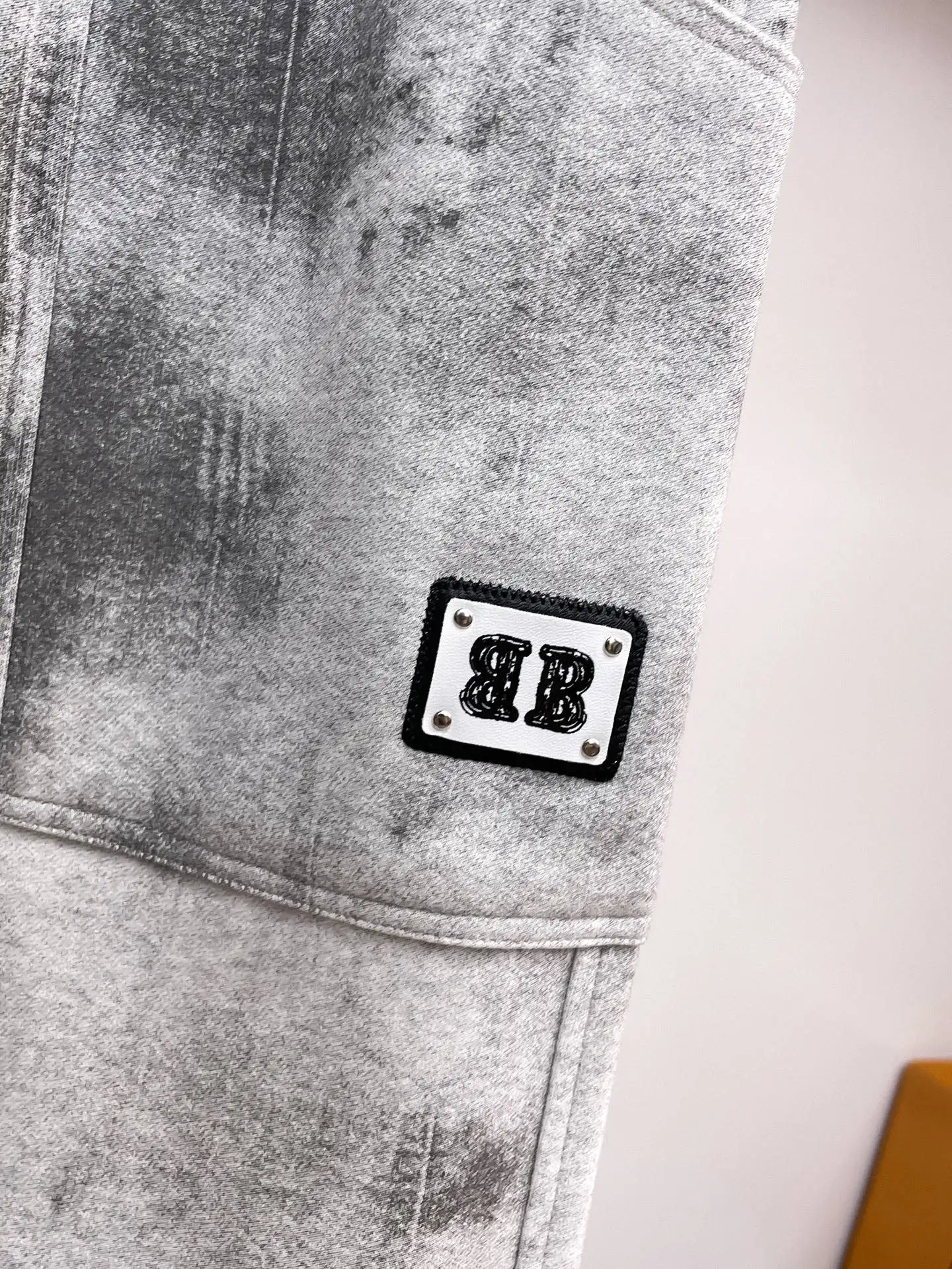 Logo-Patch Acid-Wash Sweatpants D29014893 — view 5