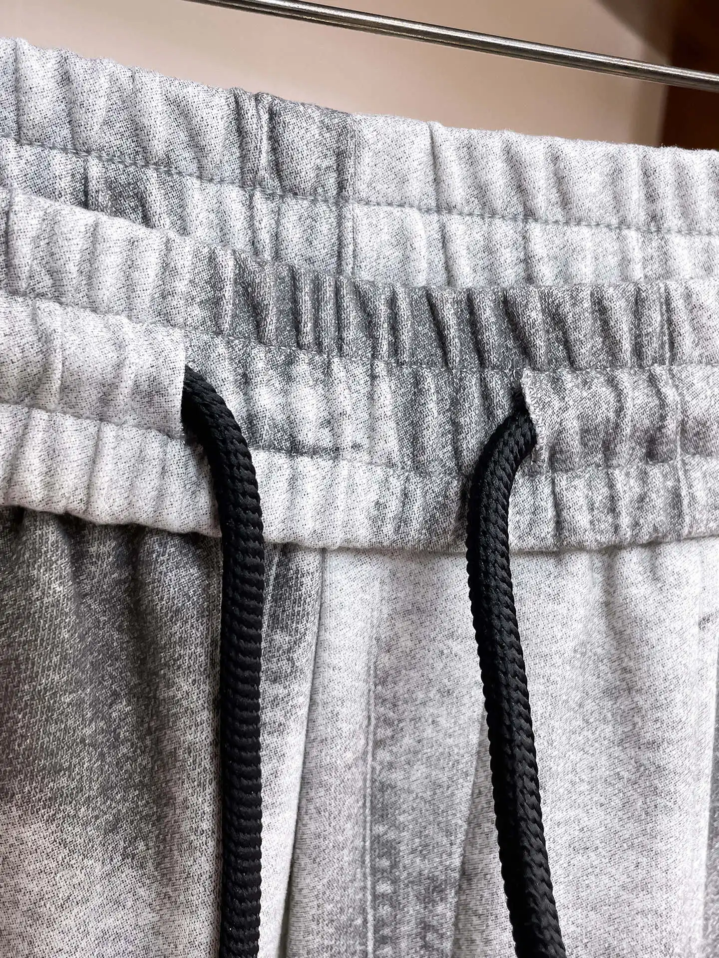 Logo-Patch Acid-Wash Sweatpants D29014893 — view 7