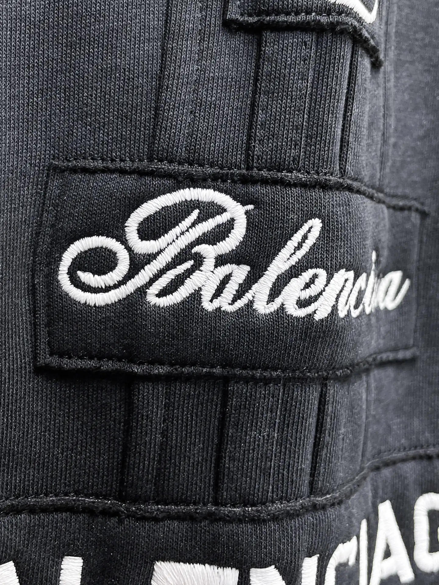 Logo-Patch Straight-Leg Sweatpants D29015056 — view 5
