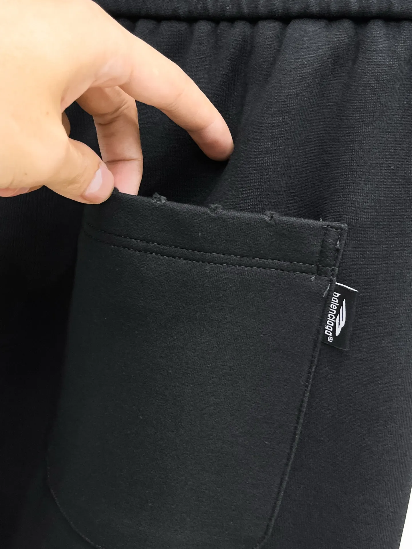 Logo-Print Cotton-Blend Sweatpants D29015069 — view 9
