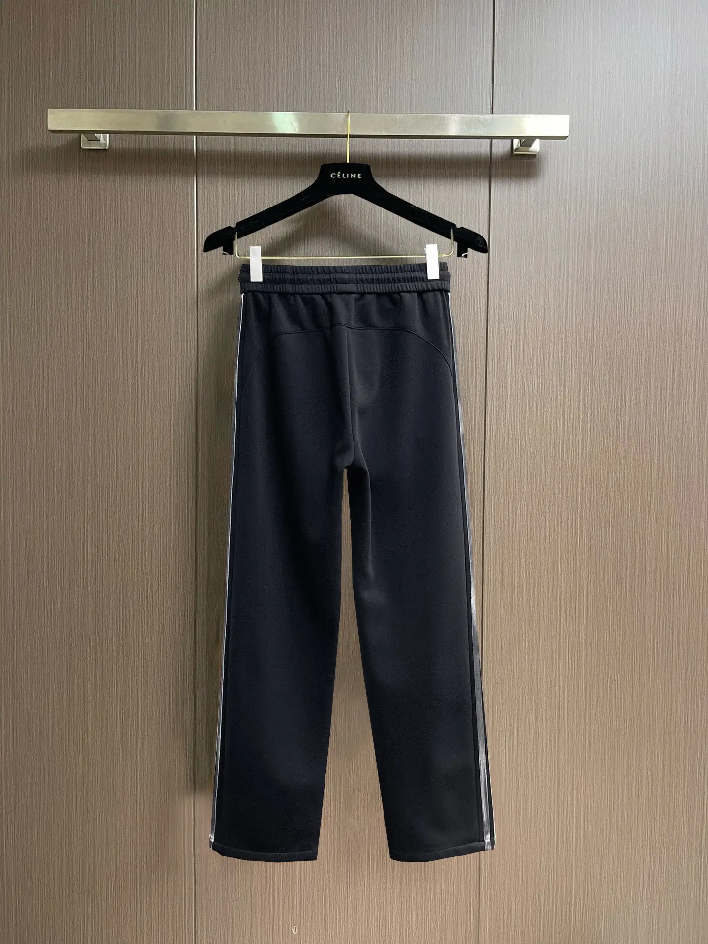 Logo-Embroidered Side-Stripe Sweatpants D29015014 — view 2