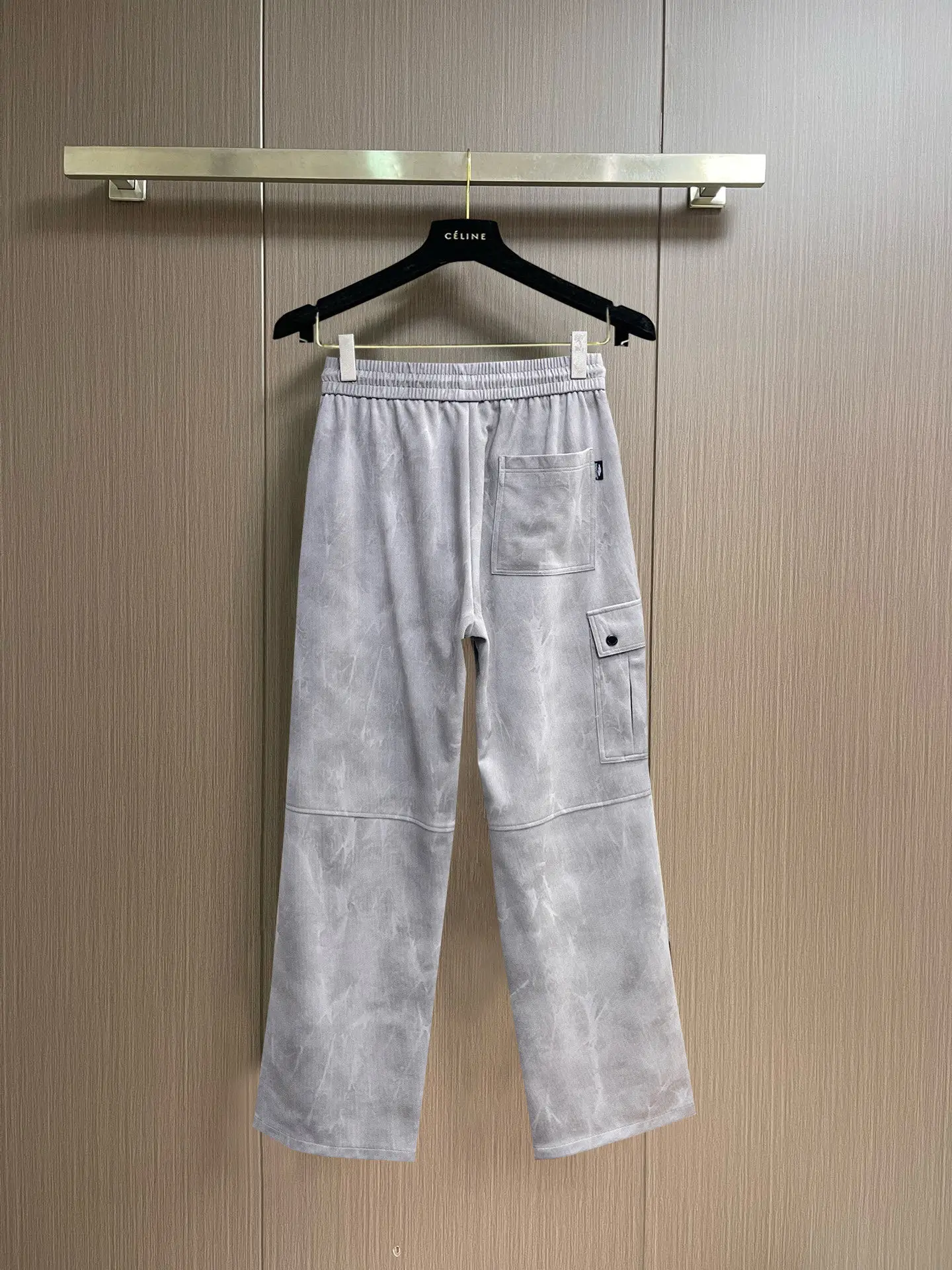 Logo-Patch Acid-Wash Cargo Sweatpants D29014979 — view 2