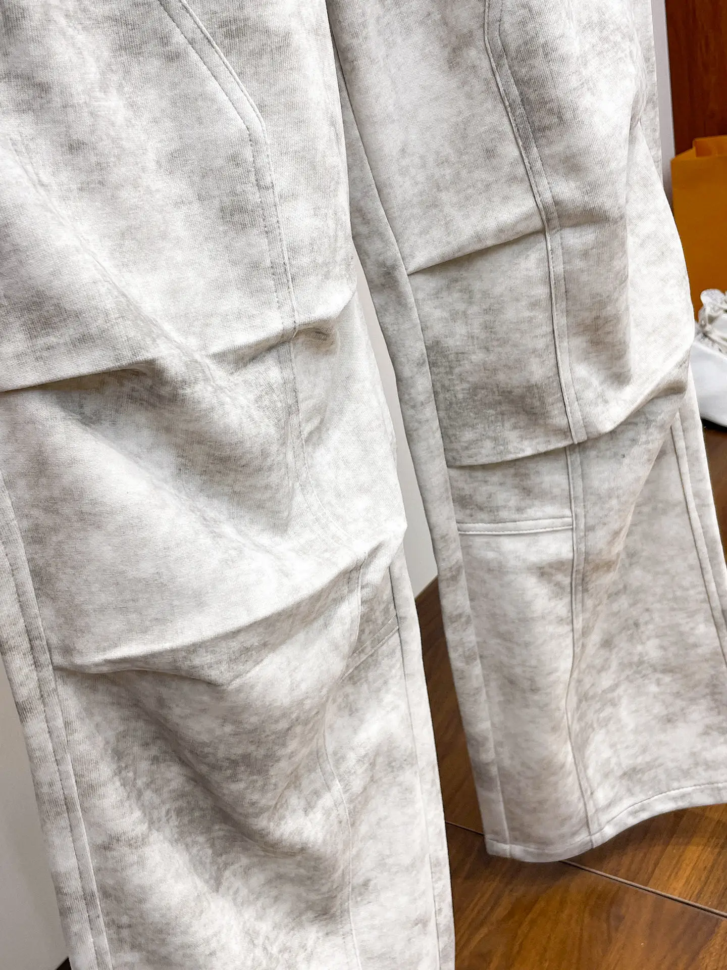 Logo-Embroidered Acid-Wash Sweatpants D29014990 — view 8